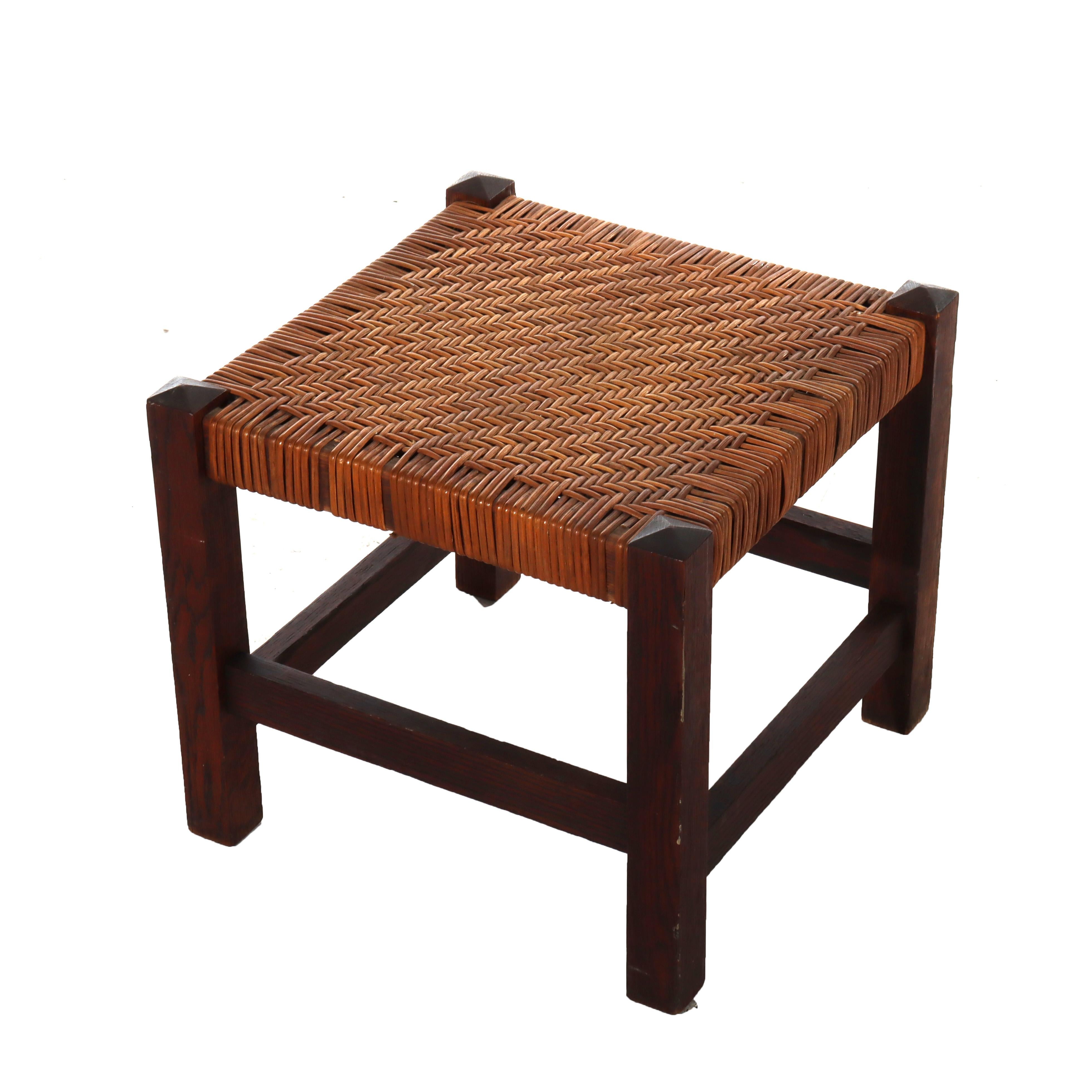 Ancien pouf Stickley Arts & Crafts Mission Chêne Splint Weave C1920

Mesures - 16