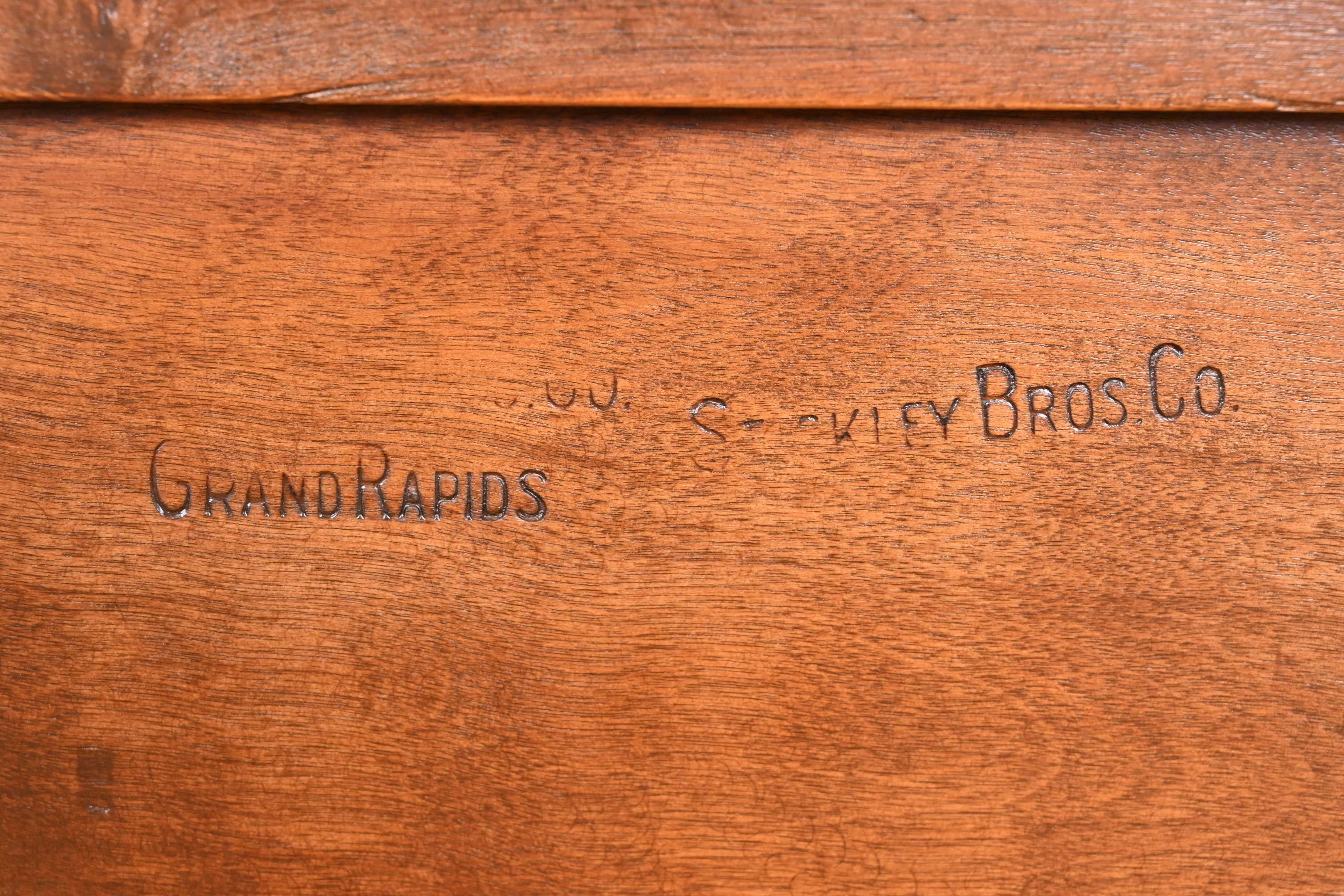 Antique Stickley Brothers American Colonial Maple Writing Desk, Newly Refinished For Sale 11