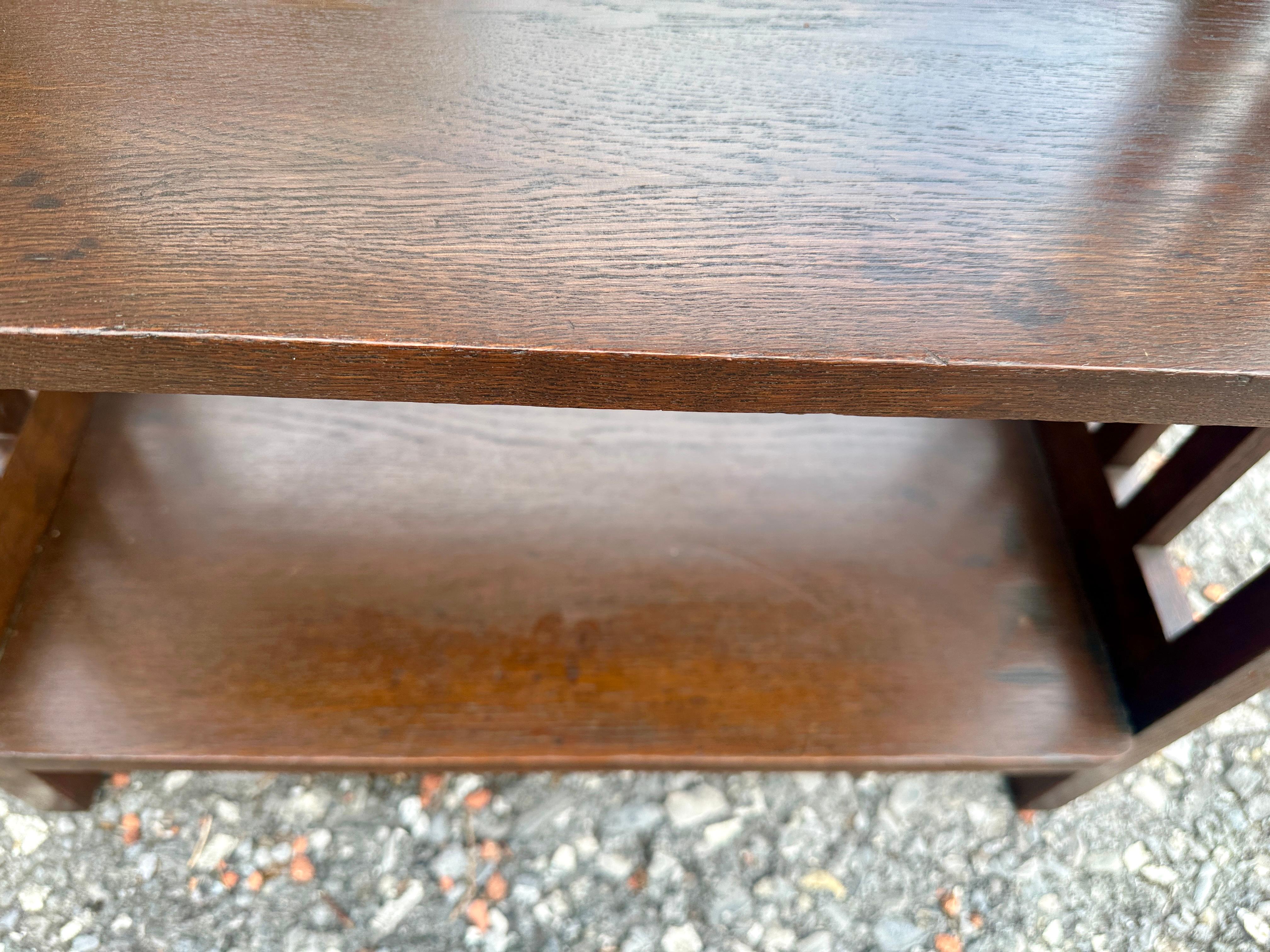 Antique   SIGNED  L&jG Stickley  Bookstand with Spindles - W7299  SALE 20% OFF en vente 4