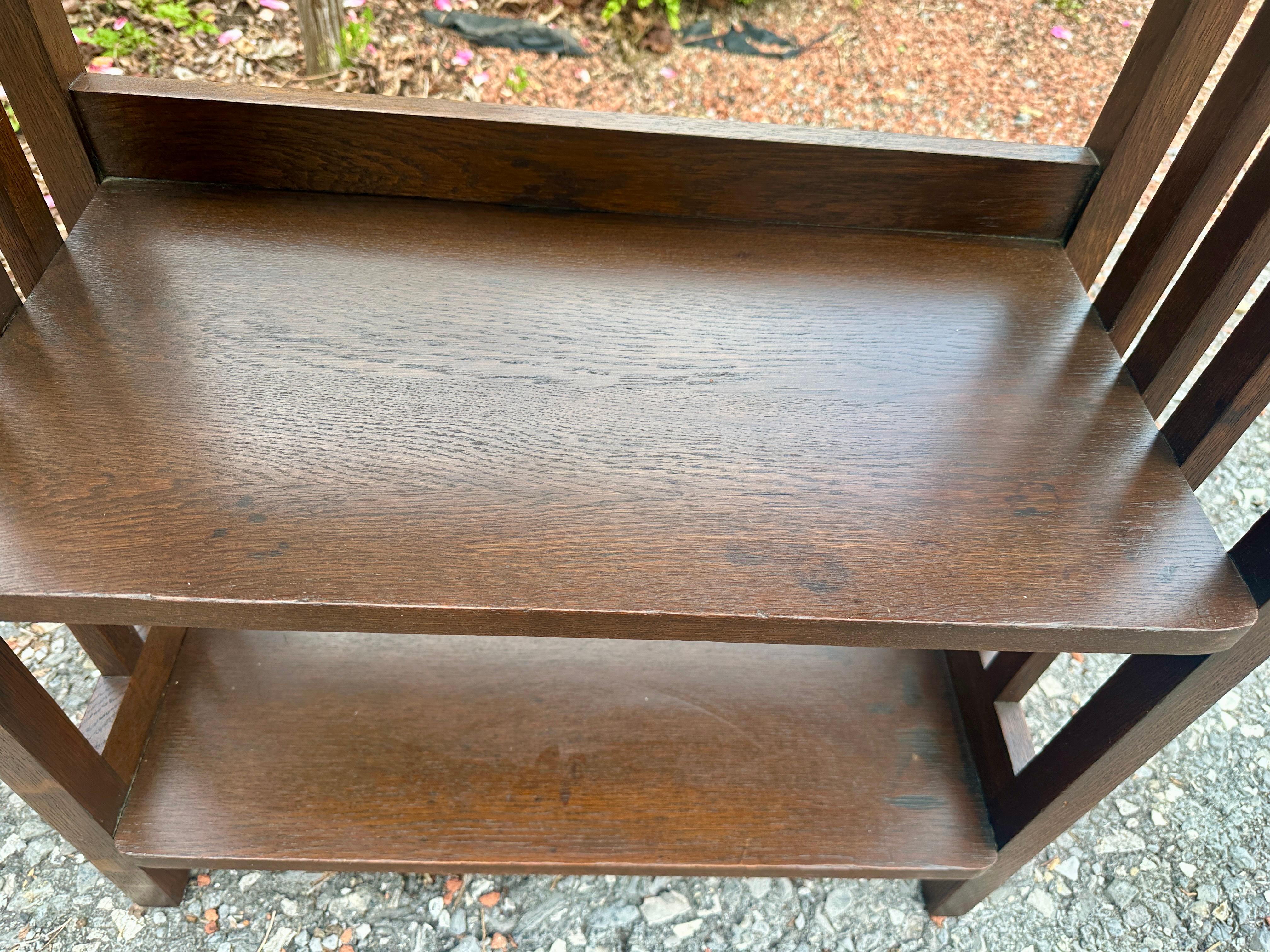 Antique   SIGNED  L&jG Stickley  Bookstand with Spindles - W7299  SALE 20% OFF en vente 5