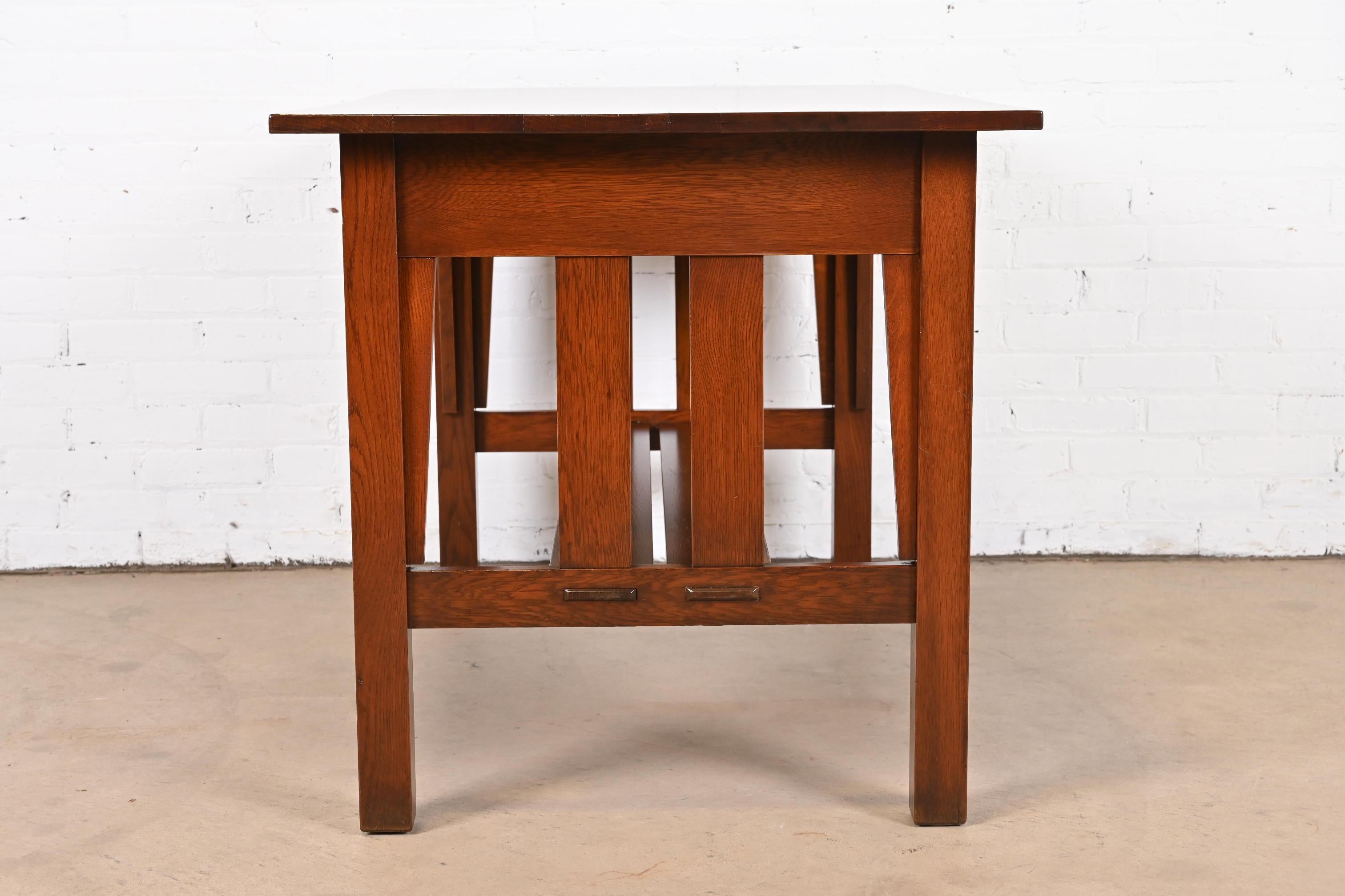 Antiguo escritorio o mesa de biblioteca Stickley Brothers Mission Oak Arts & Crafts en venta 4