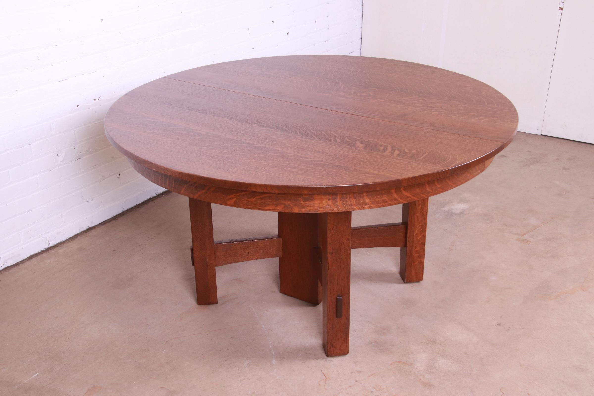 20th Century Antique Stickley Mission Oak Arts & Crafts Pedestal Dining Table with Six Leaves