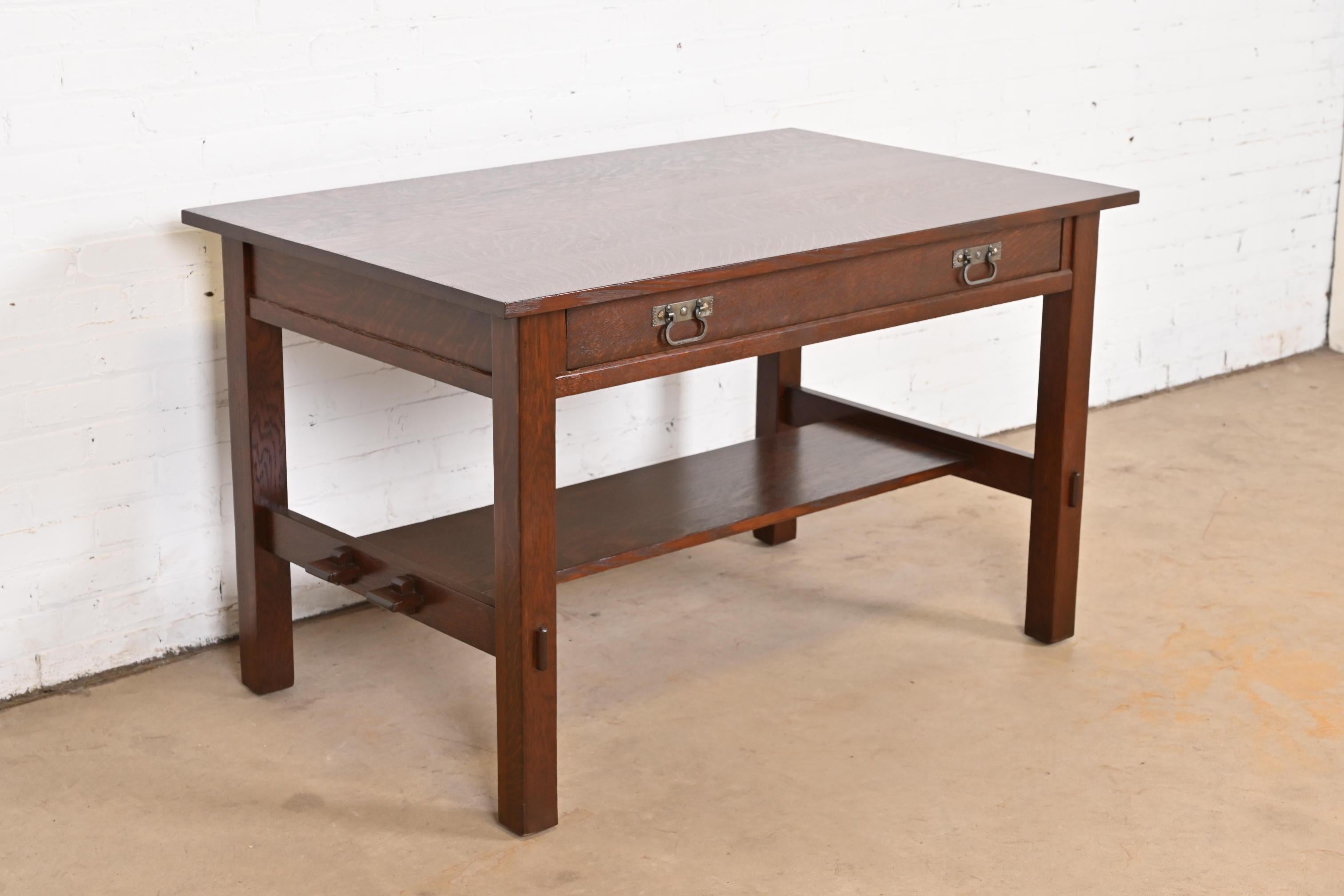 Antiguo escritorio o mesa de biblioteca Stickley Mission Oak Arts & Crafts en Bueno estado para la venta en South Bend, IN