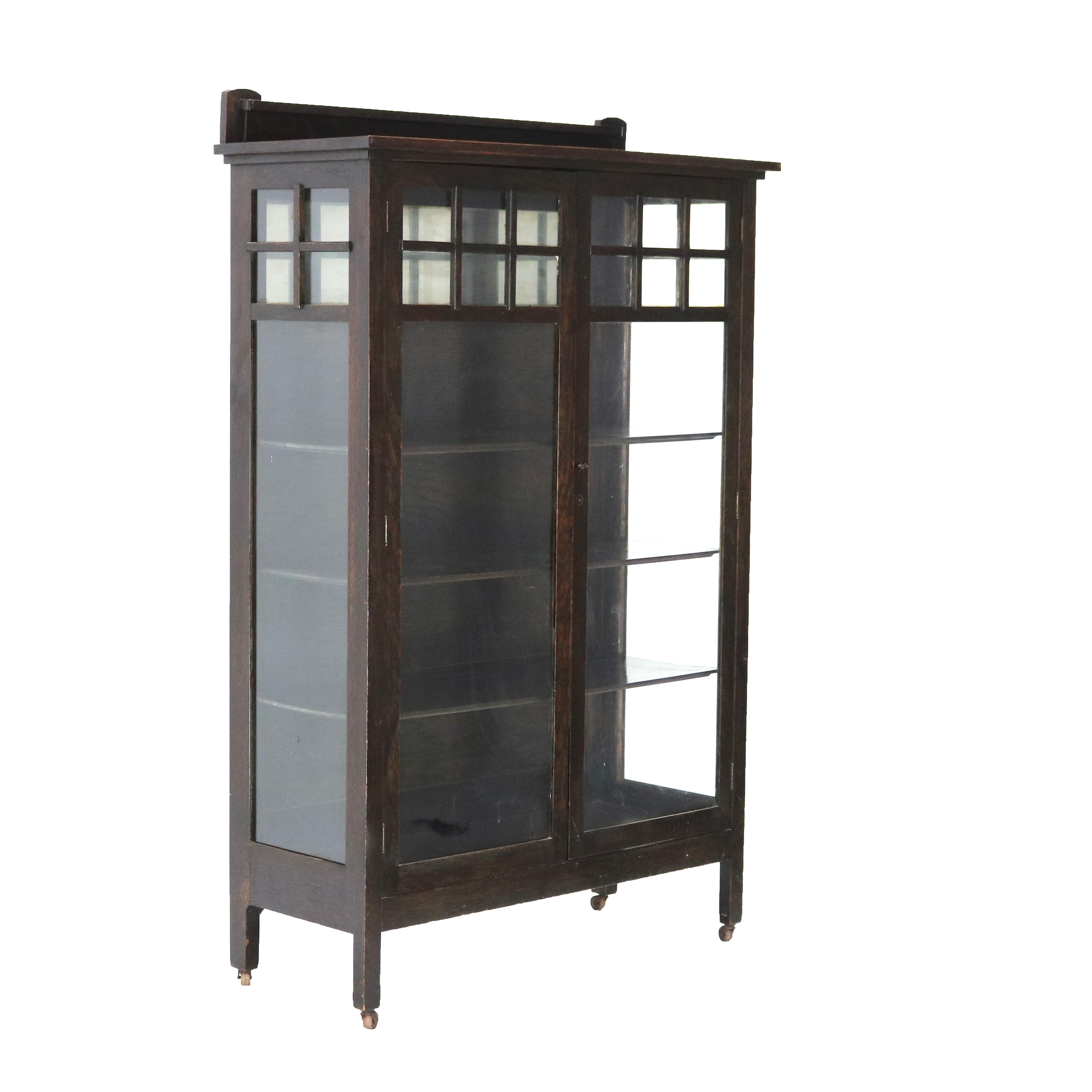 Antigua Escuela Stickley Arts & Crafts Mission Oak MIrrored China Cabinet C1910 Artes y manualidades en venta