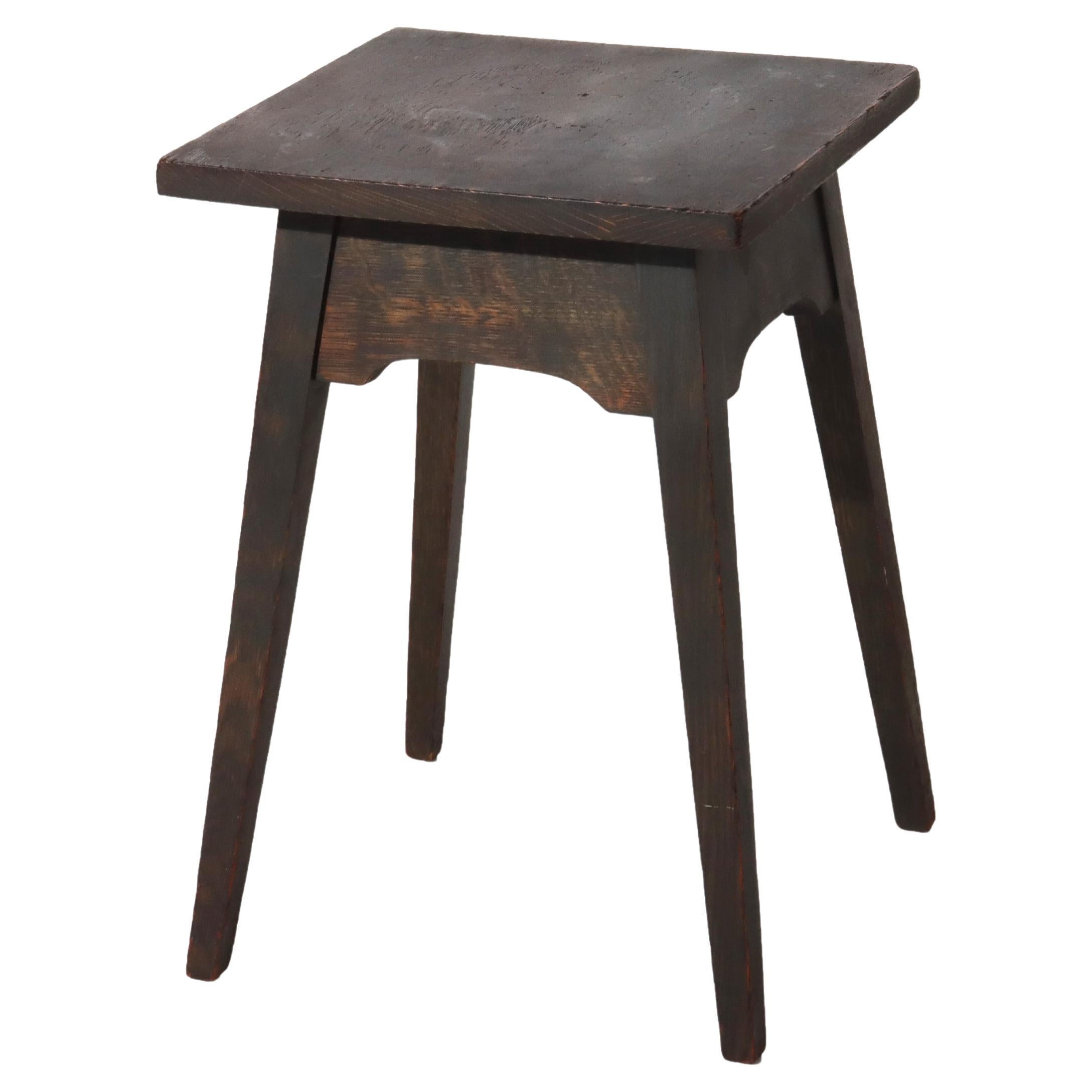 Antico stand da tavolo in quercia Mission Arts
Crafts della scuola Stickley C1910