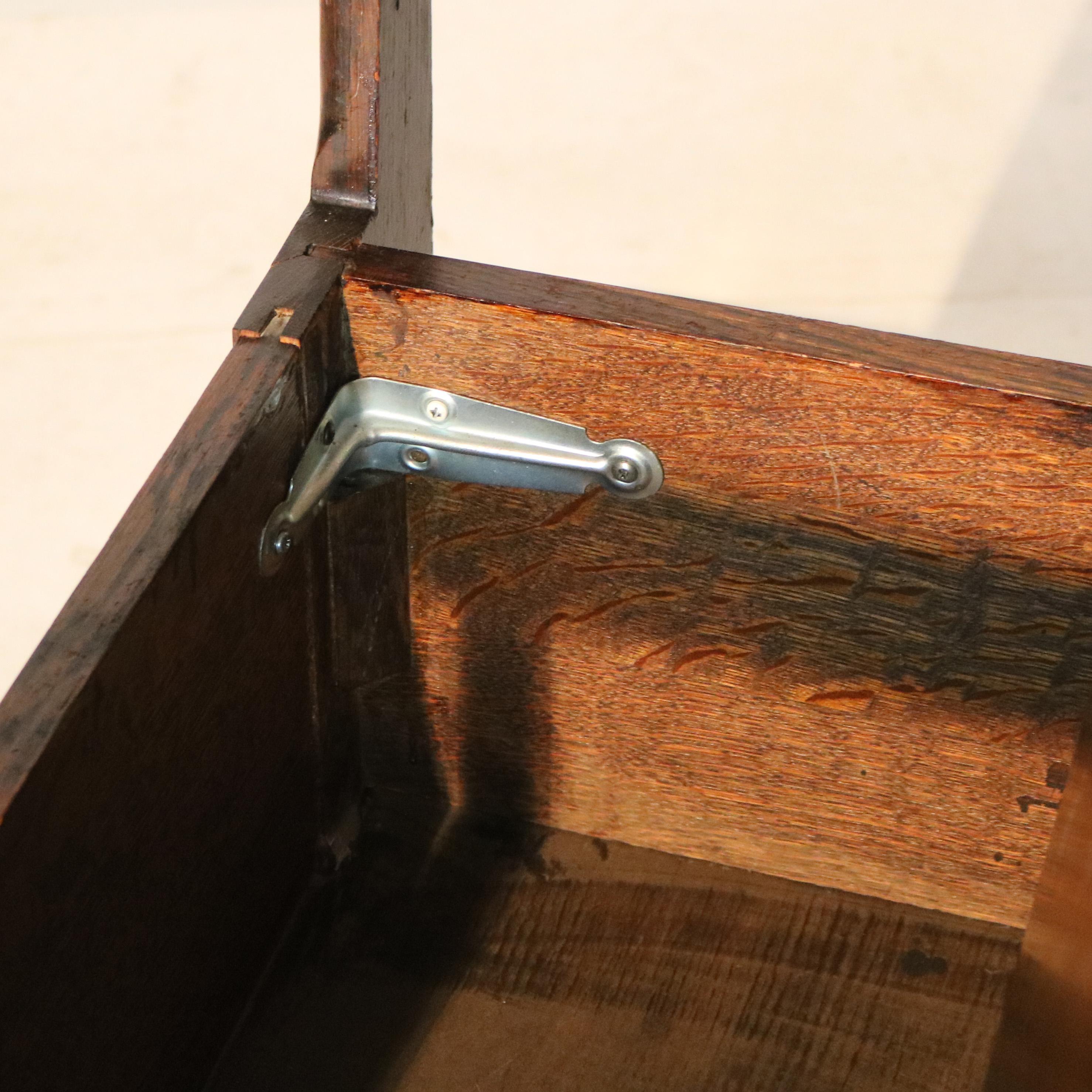Siège d'entrée antique en chêne de l'école Stickley Arts & Crafts avec miroir et crochet vers 1920 en vente 2