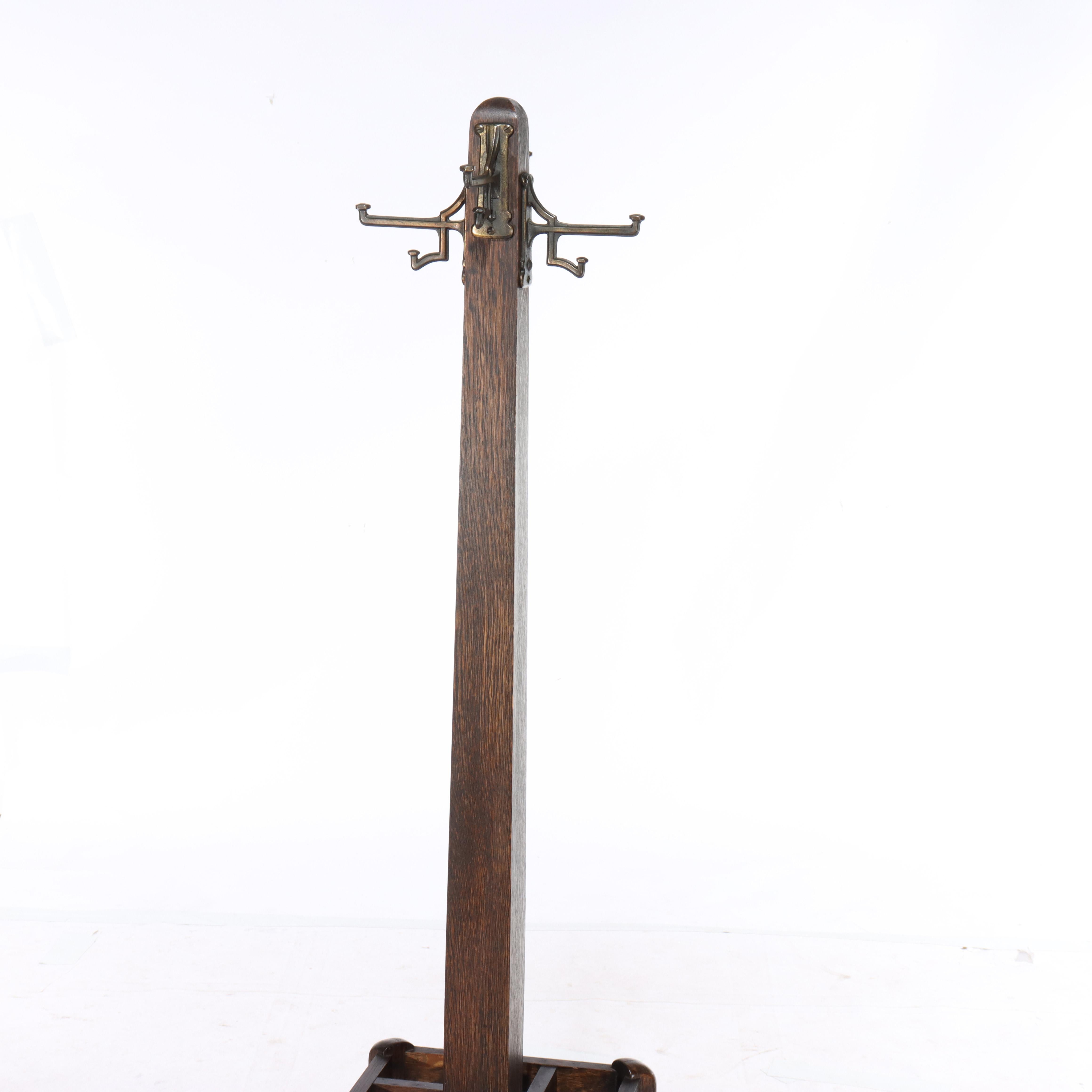 Antique Stickley School Arts & Crafts Oak Hat Rack & Umbrella Stand C1920 In condizioni buone in vendita a Big Flats, NY