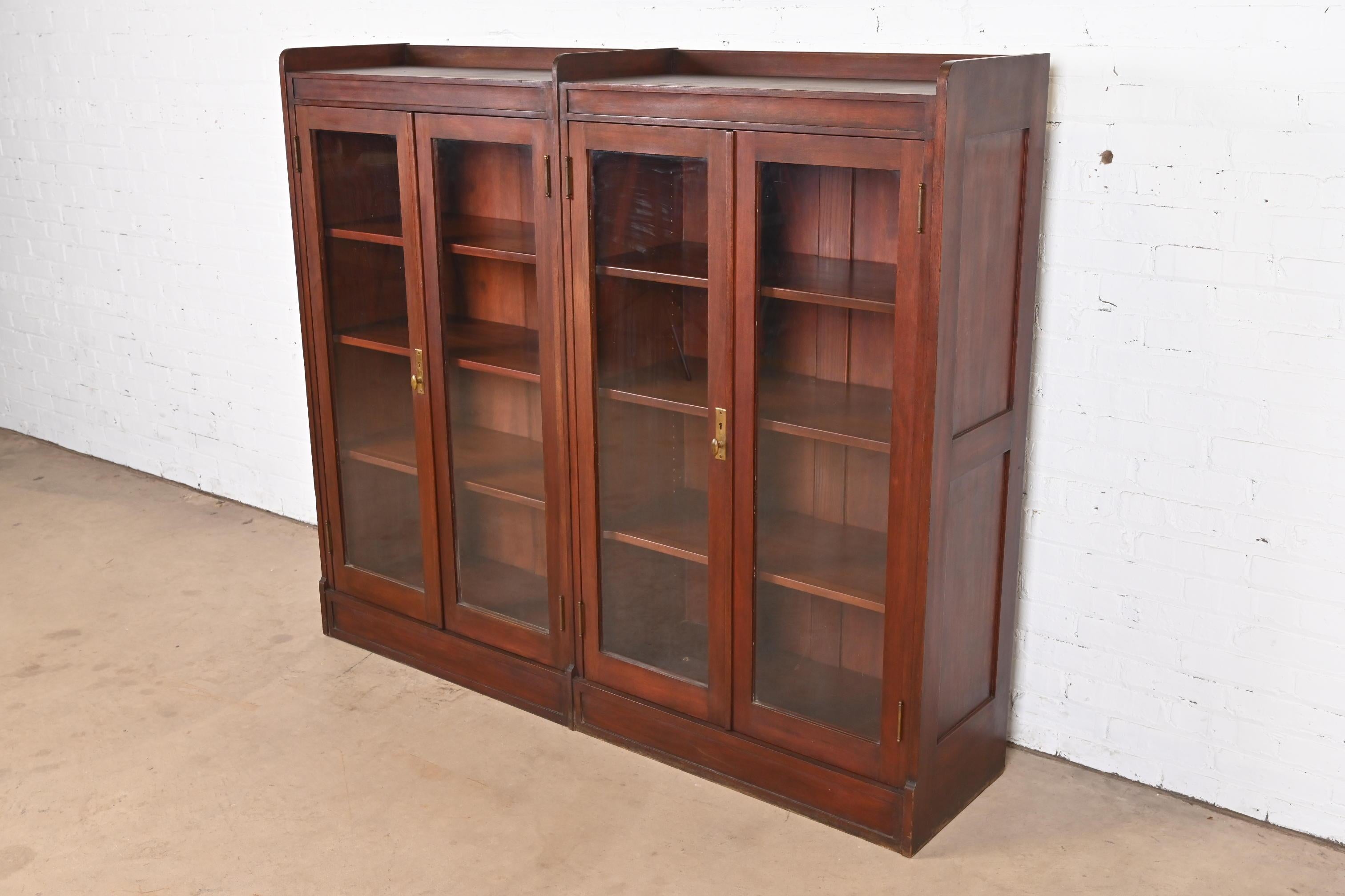 Antique Stickley Style Arts and Crafts Solid Mahogany Double Bookcase, 1920s For Sale 1