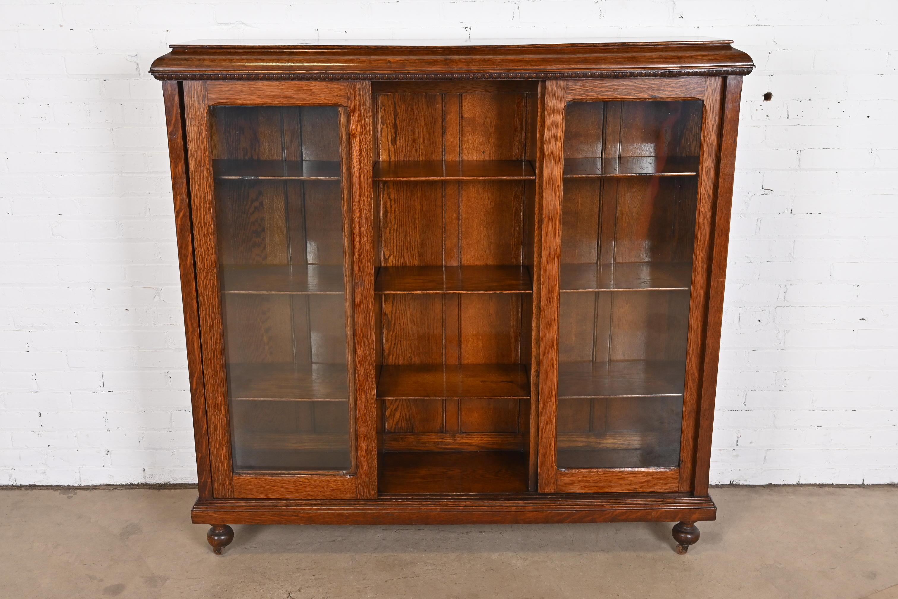 Antique Stickley Style Arts & Crafts Oak Glass Front Triple Bookcase, circa 1900 4