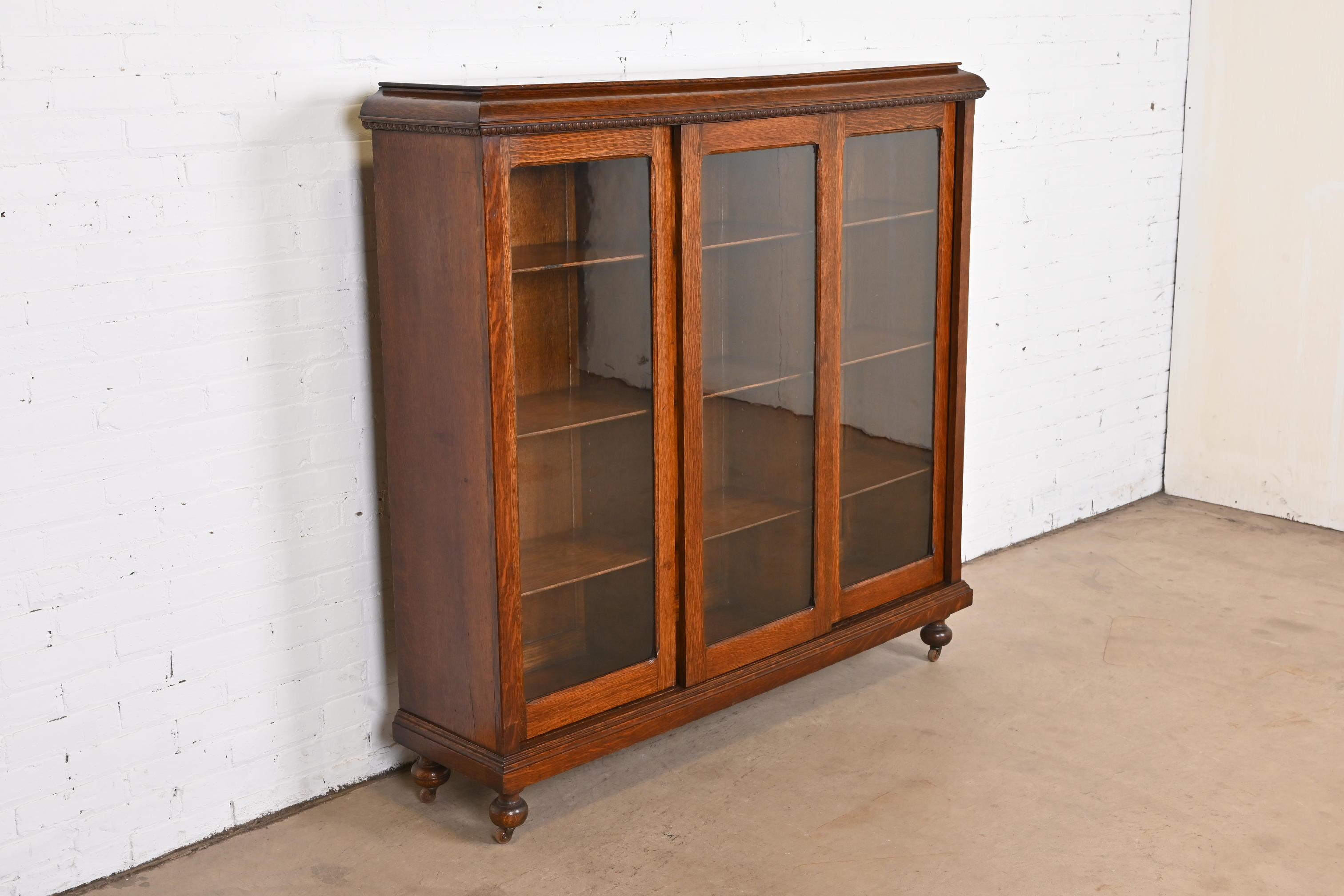 Antique Stickley Style Arts & Crafts Oak Glass Front Triple Bookcase, circa 1900 In Good Condition In South Bend, IN