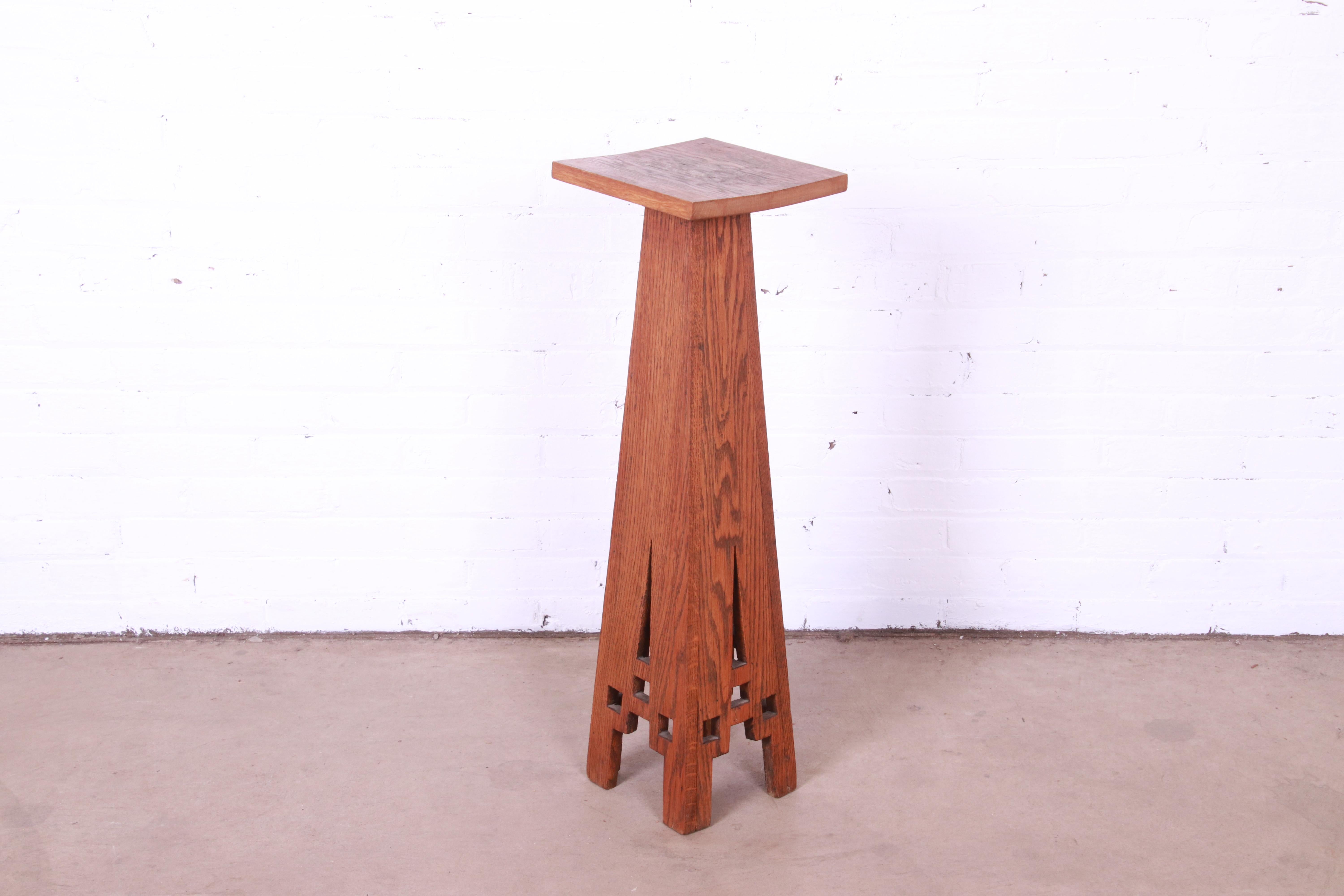 Antique Stickley Style Arts & Crafts Oak Pedestal Side Table or Plant Stand 1