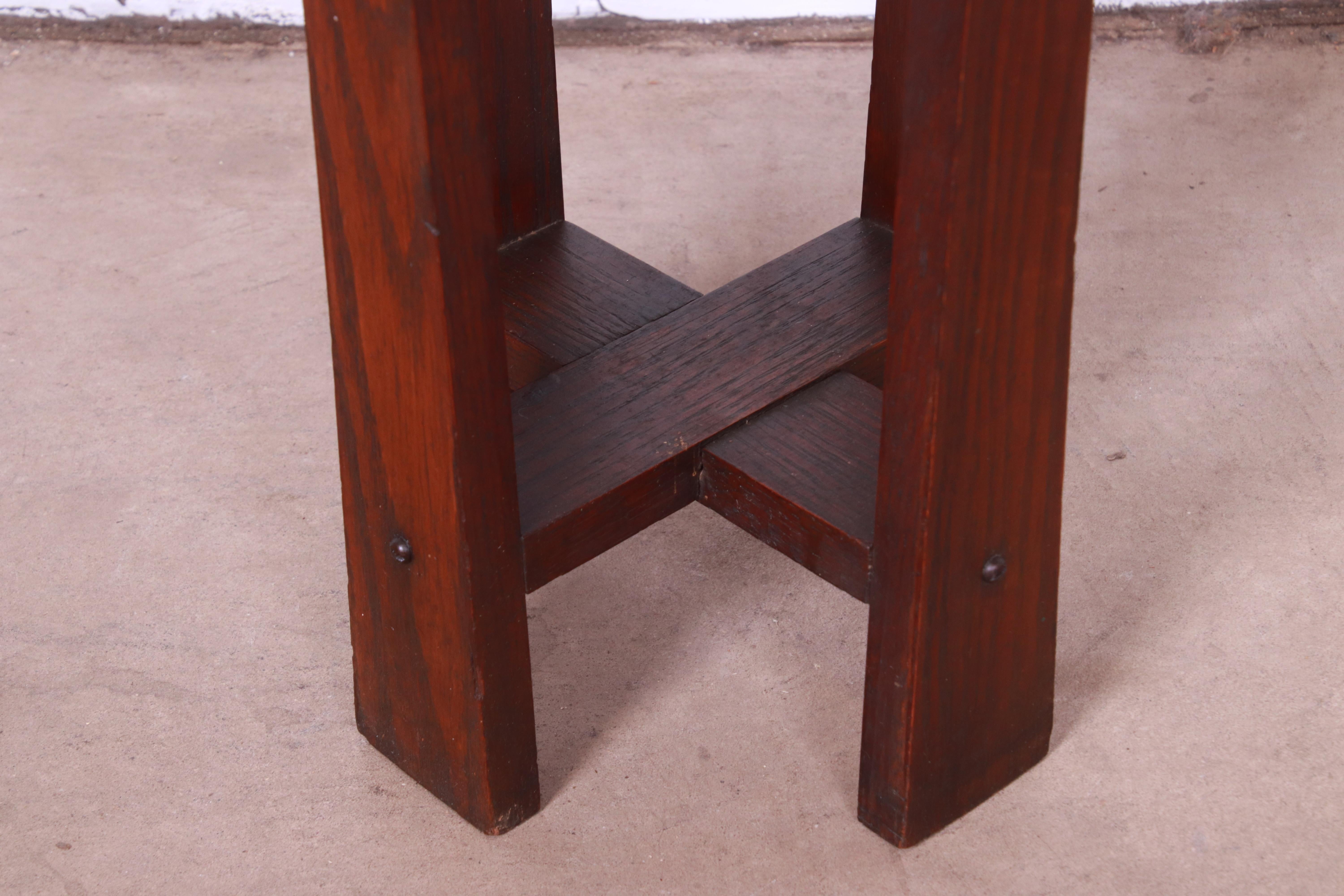 Antique Stickley Style Arts & Crafts Oak Side Table, Circa 1900 2