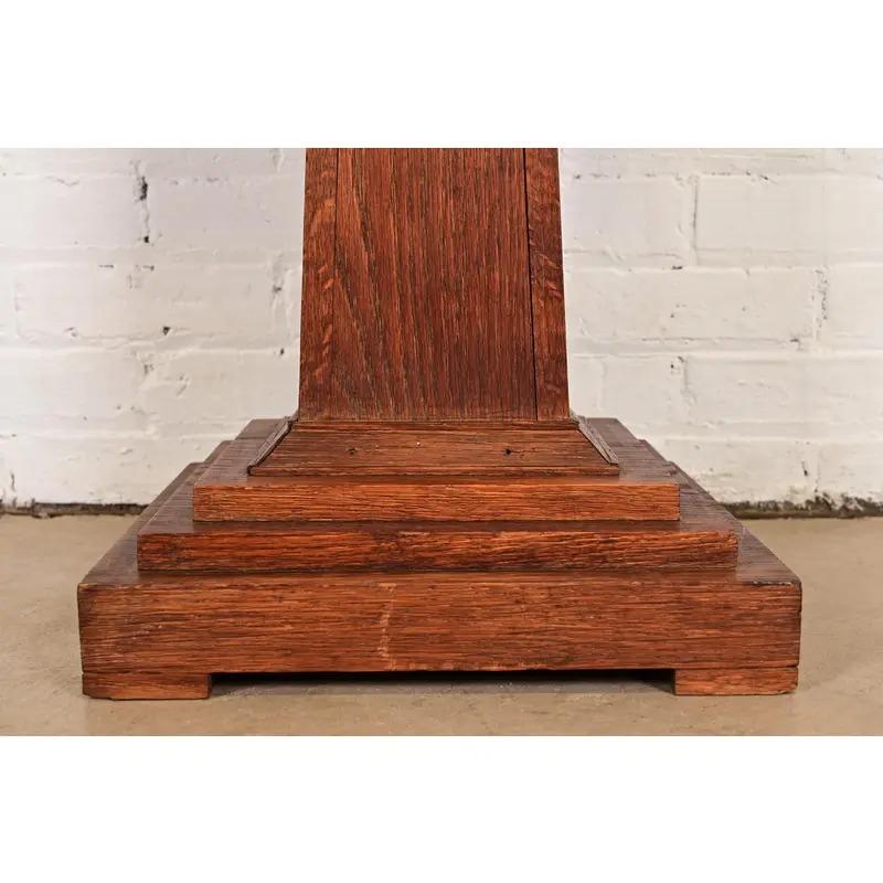 Chêne Ancien cache-pot en chêne de style Mission Arts & Crafts, Circa 1900 en vente