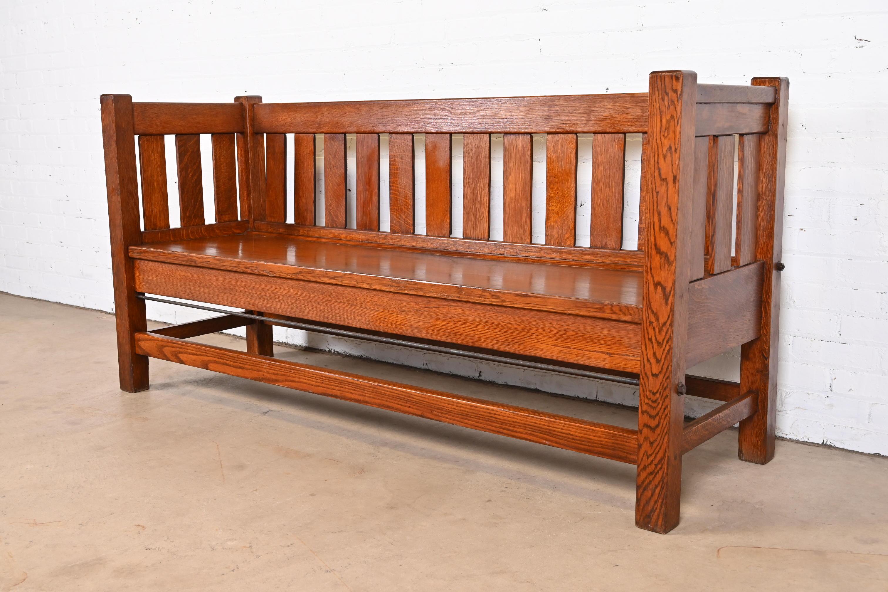 Arts and Crafts Antique Stickley Style Mission Oak Arts & Crafts Settle Sofa or Bench