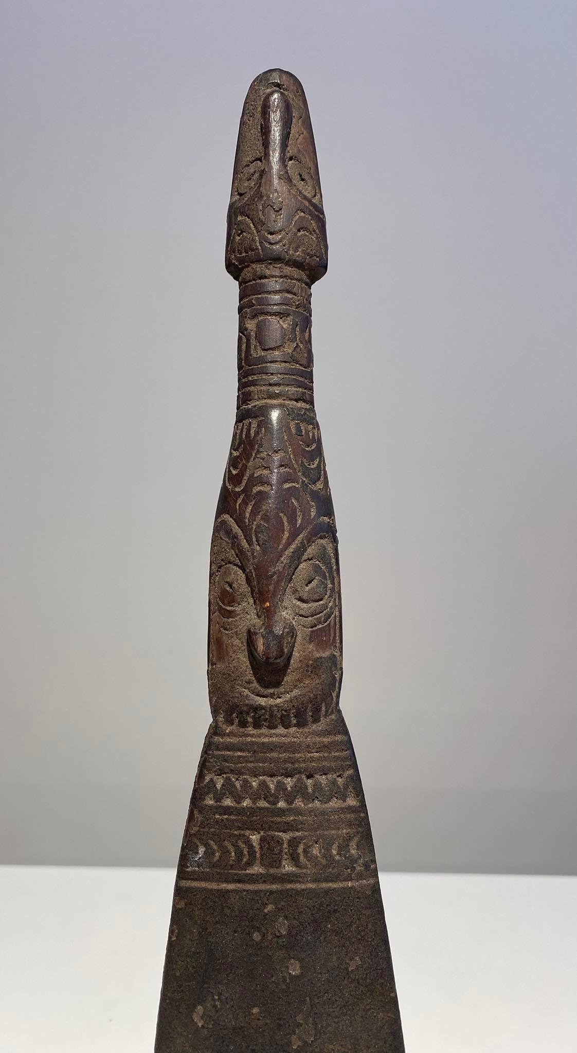 Antique stirrer Lower Sepik Papua New Guinea Murik Lakes Ramu Oceanic art Ramu For Sale 4