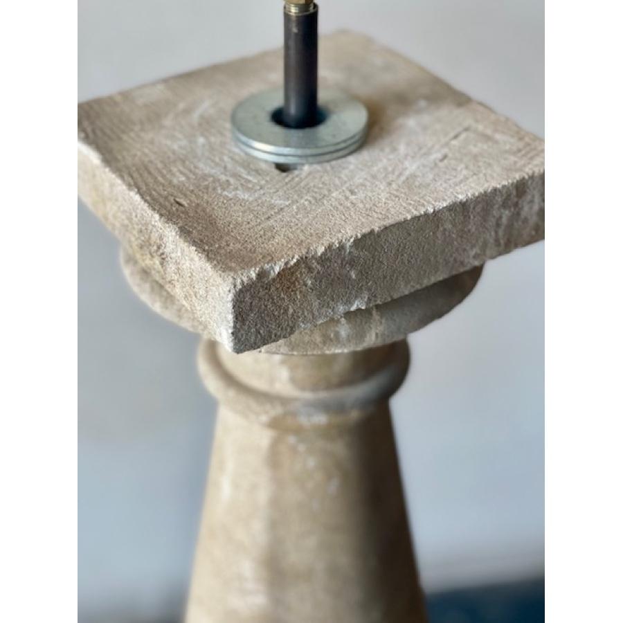 Lampe balustre ancienne en pierre Bon état - En vente à Scottsdale, AZ