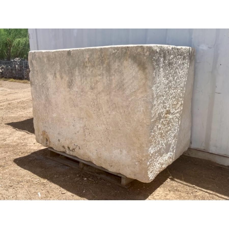 Antique Stone Basin In Fair Condition In Scottsdale, AZ