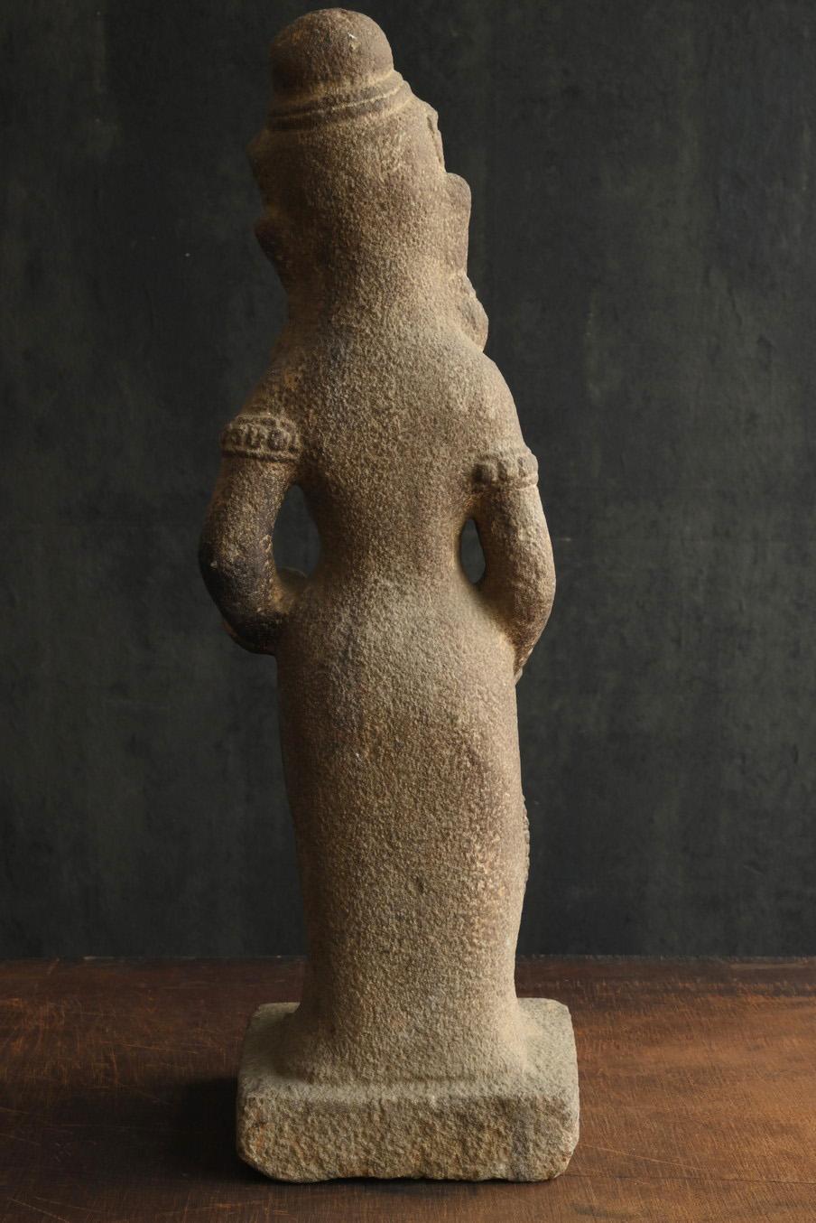 Antique stone Buddha of a goddess or woman from Southeast Asia / 19th century 1