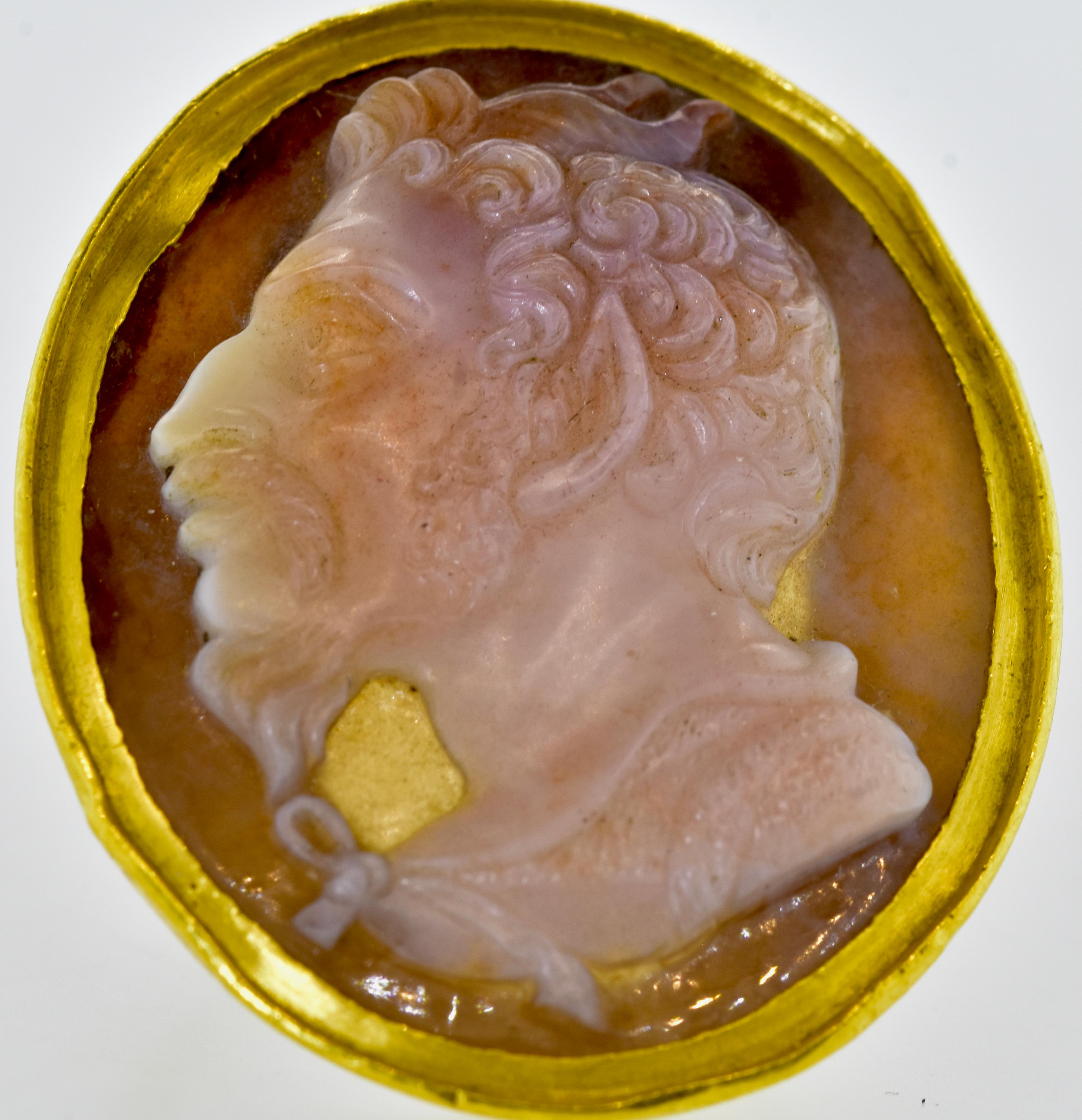 Classical Roman Antique Stone Cameo Ring in an 22K Hand Made Ring, 17th-18th Century