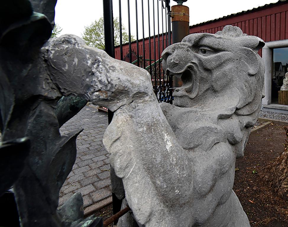 Antique Stone Lion Statue from Belgium 19th Century For Sale 1