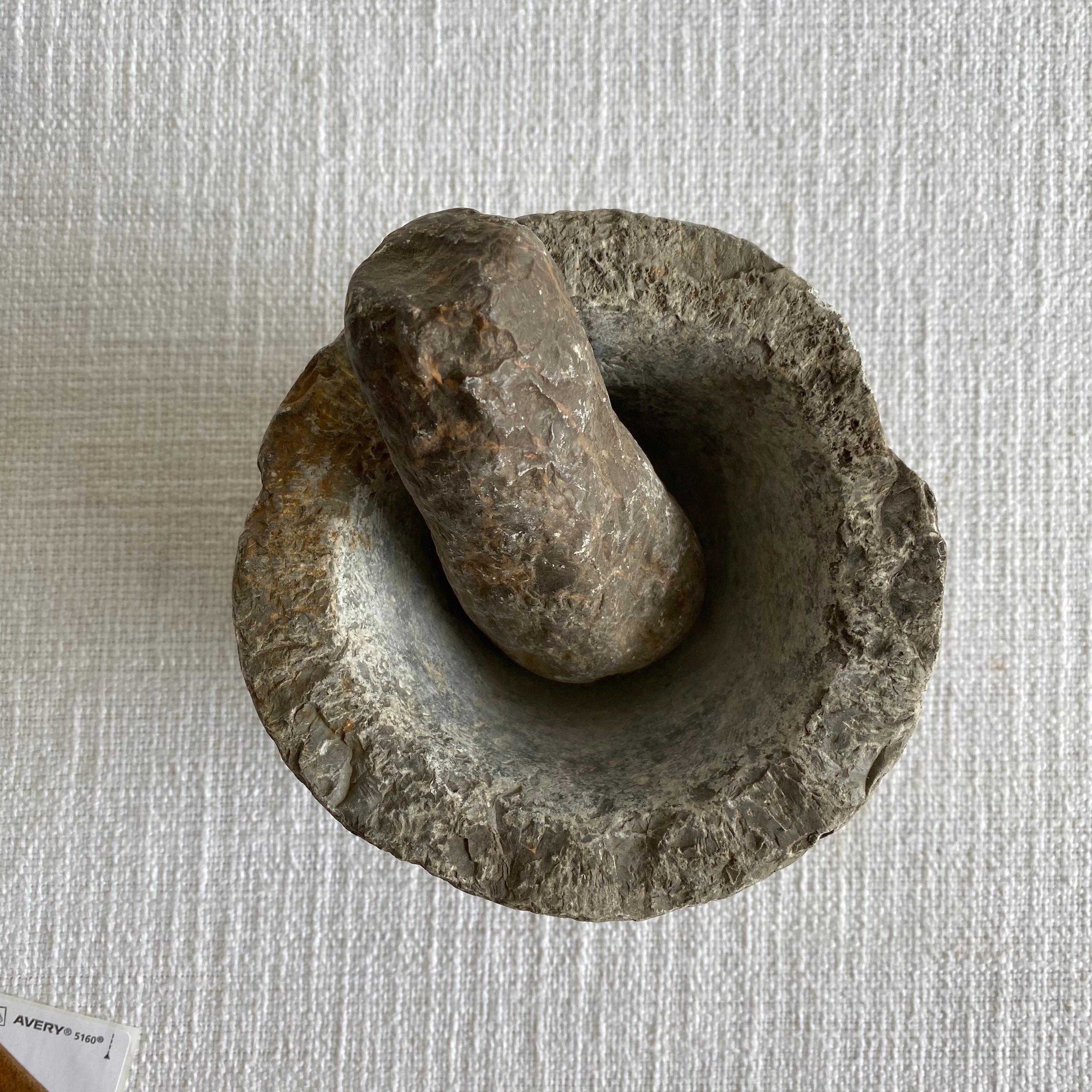 Antique stone mortar and pestle bowl set
Size: 6.5