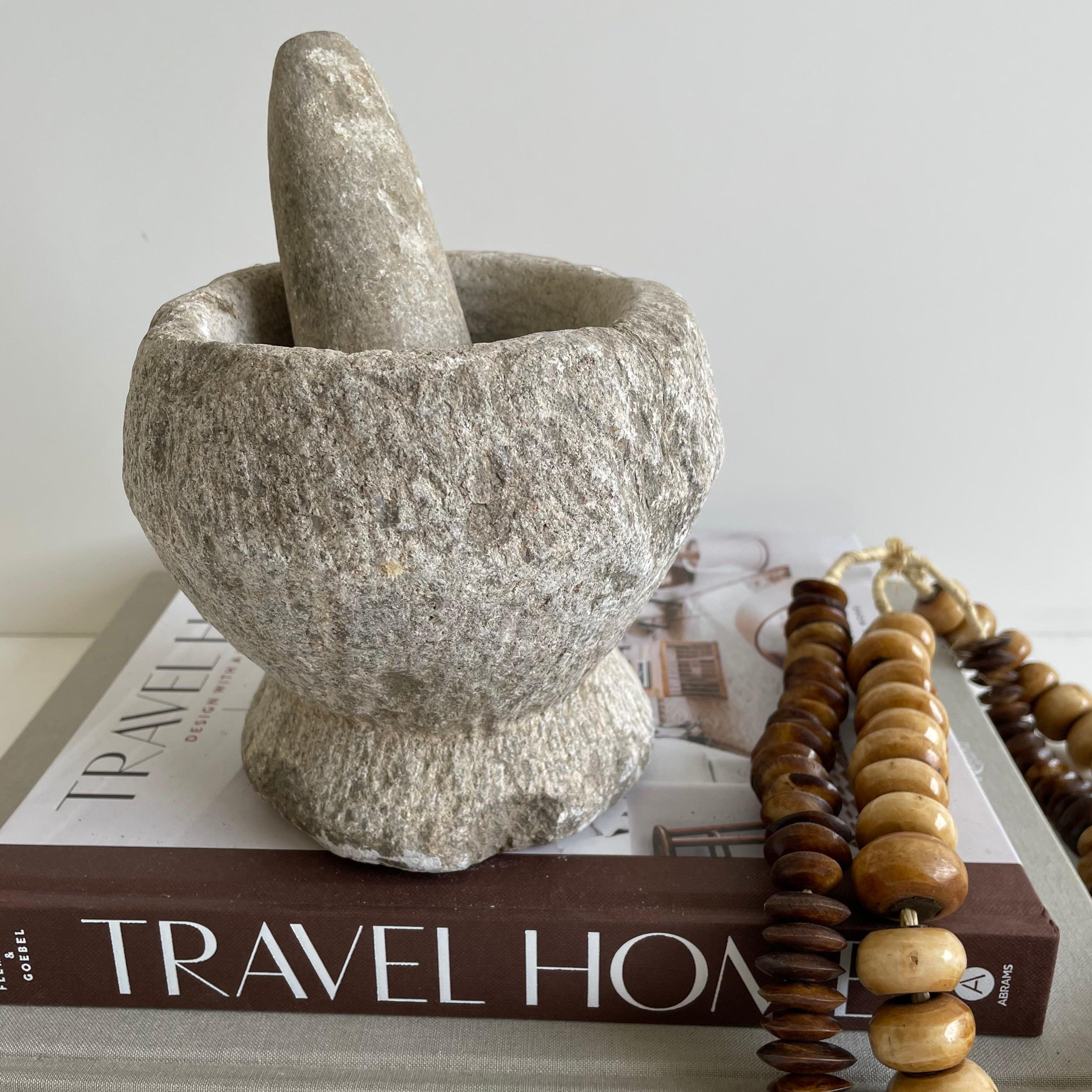 Antique stone mortar and pestle bowl set, great decorative item, or can be used.
Accessories not included
Size: 7.5 x 7.5 x 6
weight 10lbs.