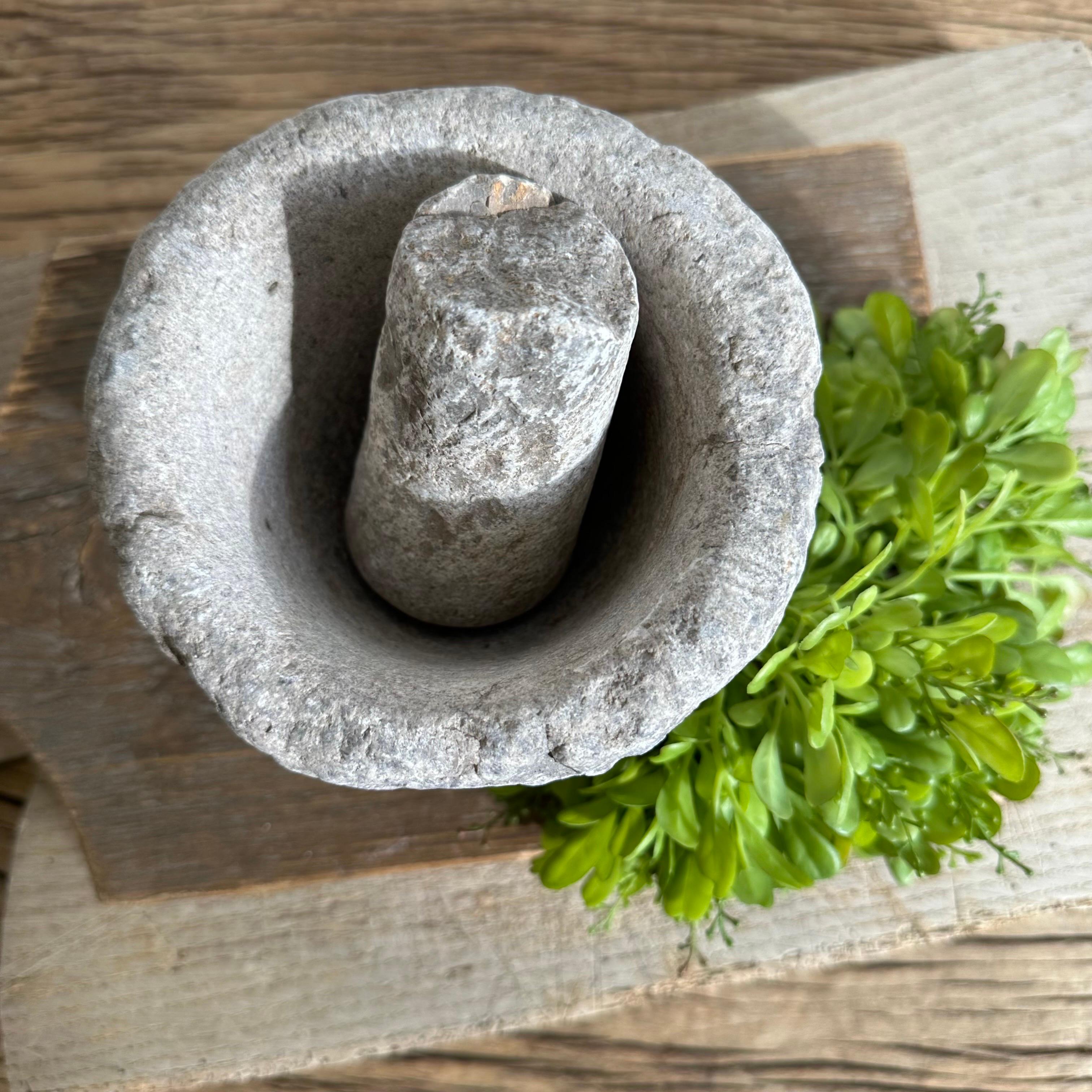 Antique Stone Mortar and Pestle Bowl Set For Sale 2