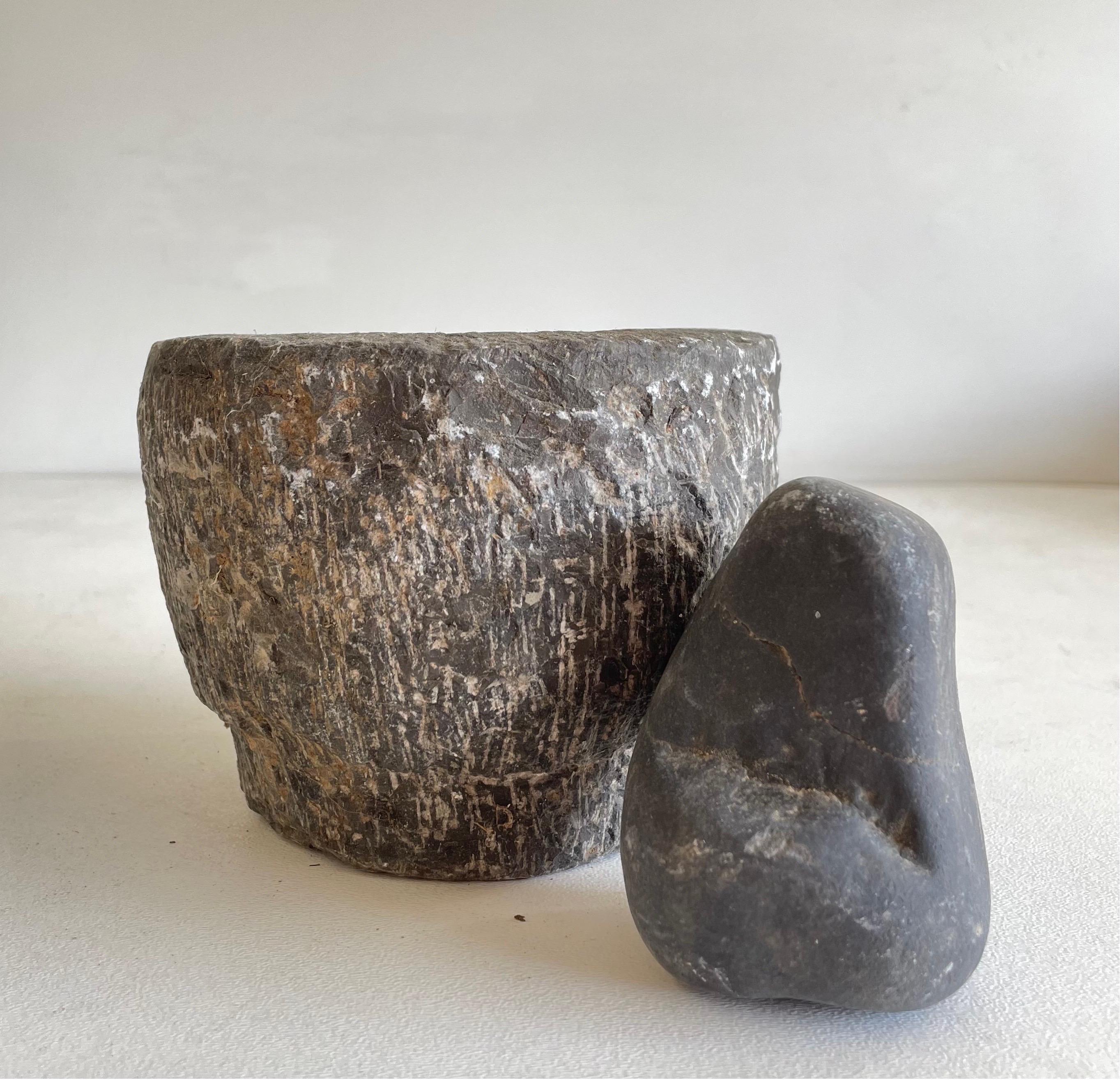 Antique Stone Mortar and Pestle Bowl Set For Sale 4