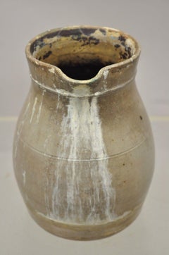 Antiker Salzglasierter 8" großer Wasserkrug aus Steingut in bauchiger Form