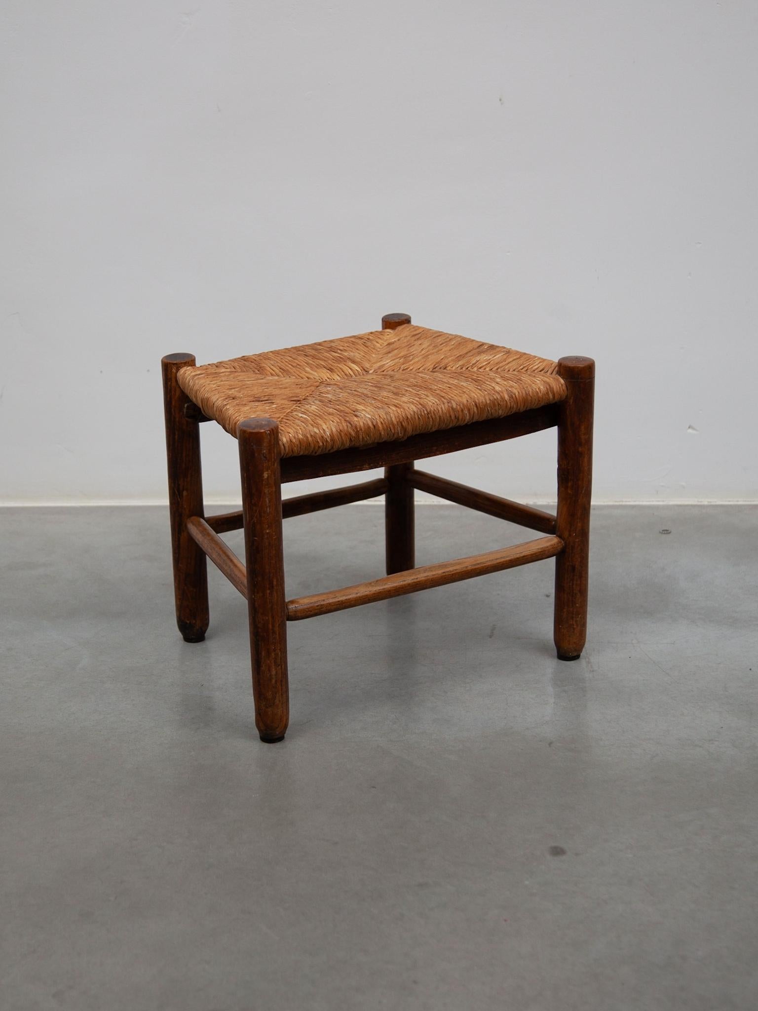 Antique Stool France Dordogne attributed to Charlotte Perriand for Robert In Good Condition For Sale In Antwerp, BE