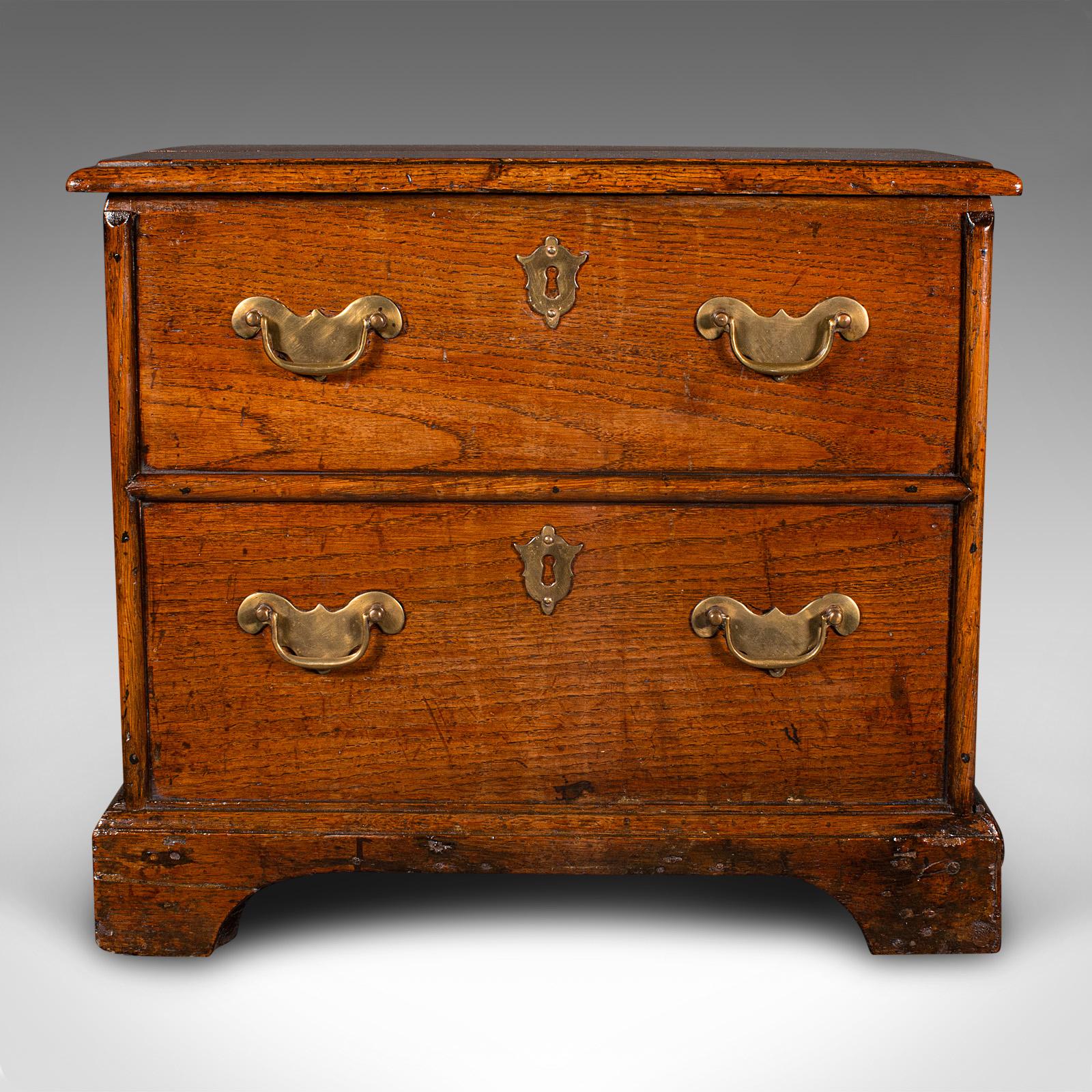 British Antique Storage Chest, English, Oak, Fireside Bin, Bedside Box, Georgian, C.1780 For Sale