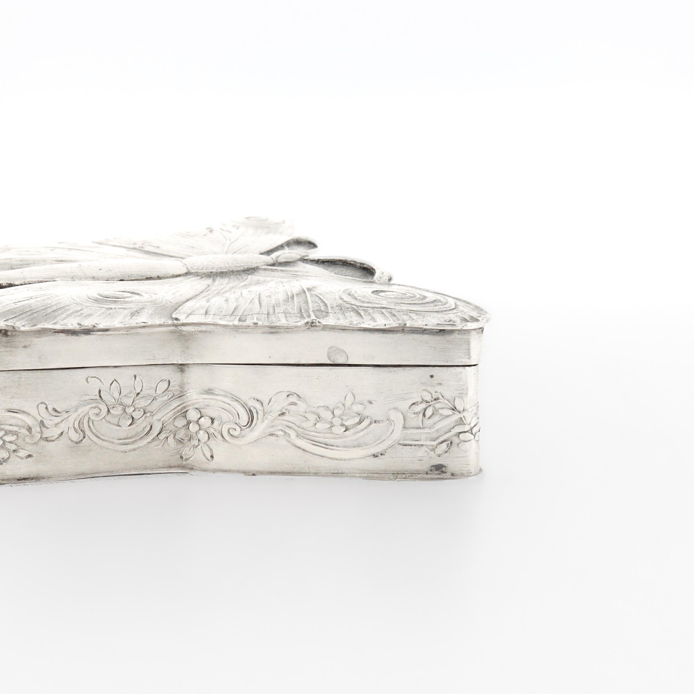 Antique Storck & Sinsheimer Figural Butterfly 800 Solid Silver Dresser Box For Sale 13