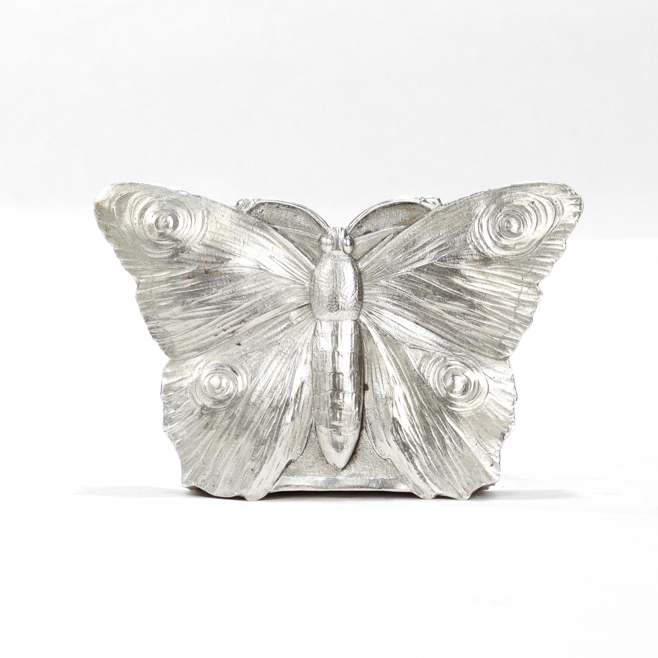 Antique Storck & Sinsheimer Figural Butterfly 800 Solid Silver Dresser Box In Good Condition For Sale In Philadelphia, PA
