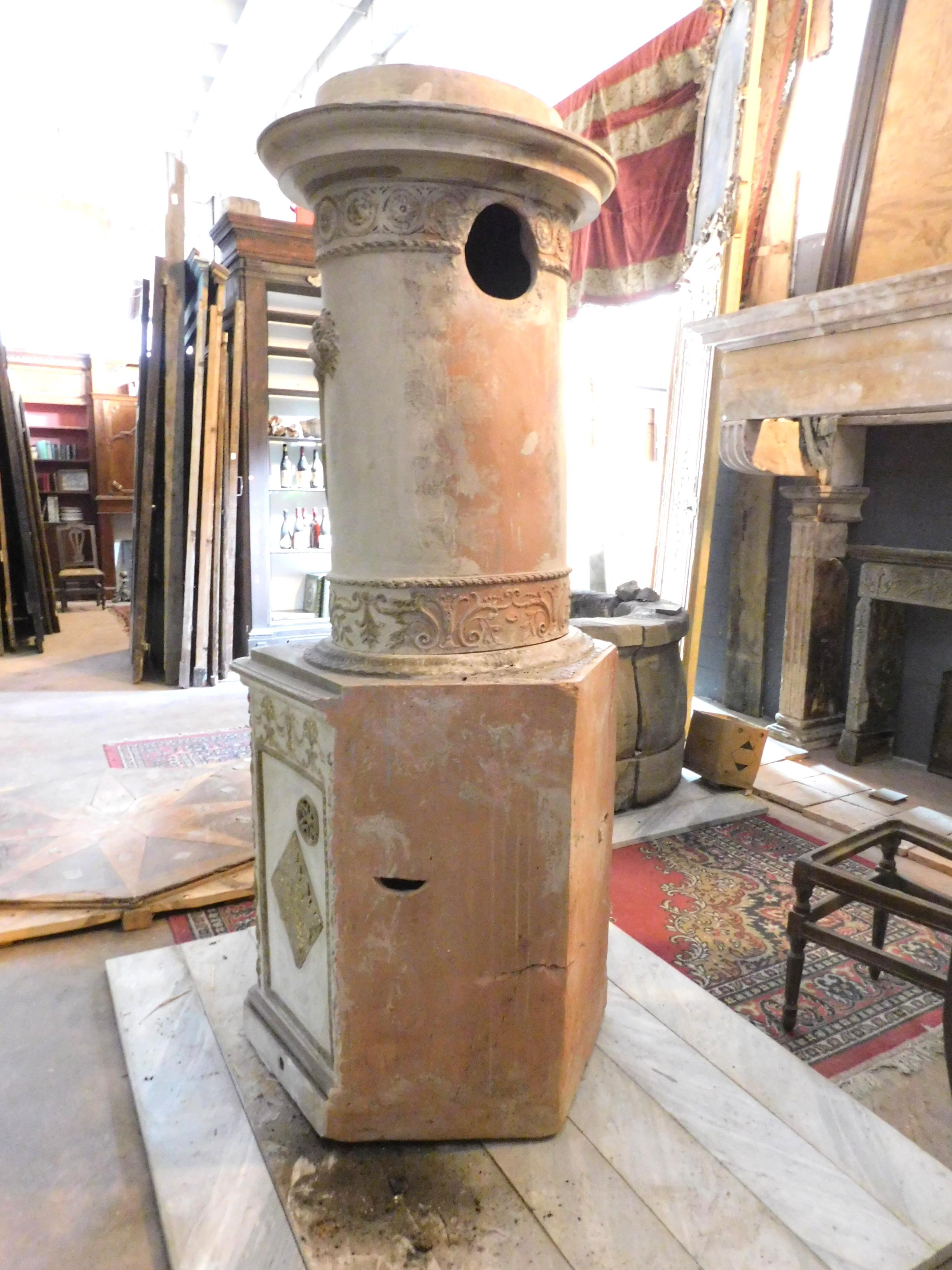 Antique Stove Ceramic White and Gold, Carved Flue, Late 1700 Italy 1