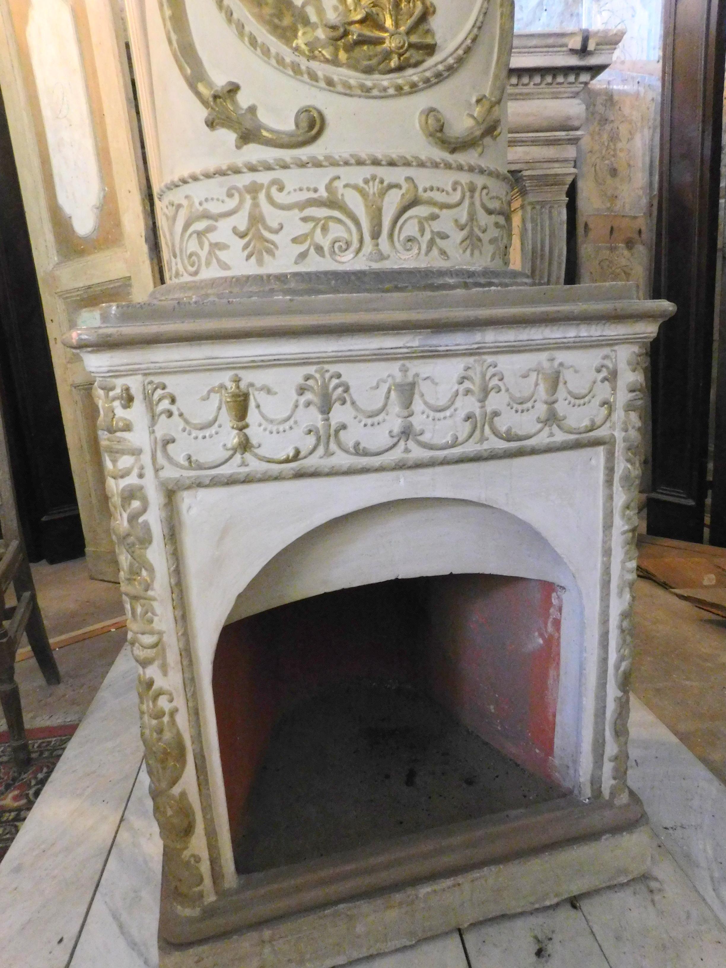 Hand-Carved Antique Stove Ceramic White and Gold, Carved Flue, Late 1700 Italy