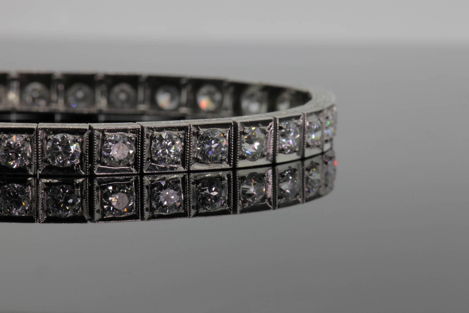 Antique Straight Line Diamond Platinum Bracelet In Excellent Condition In Beverly Hills, CA