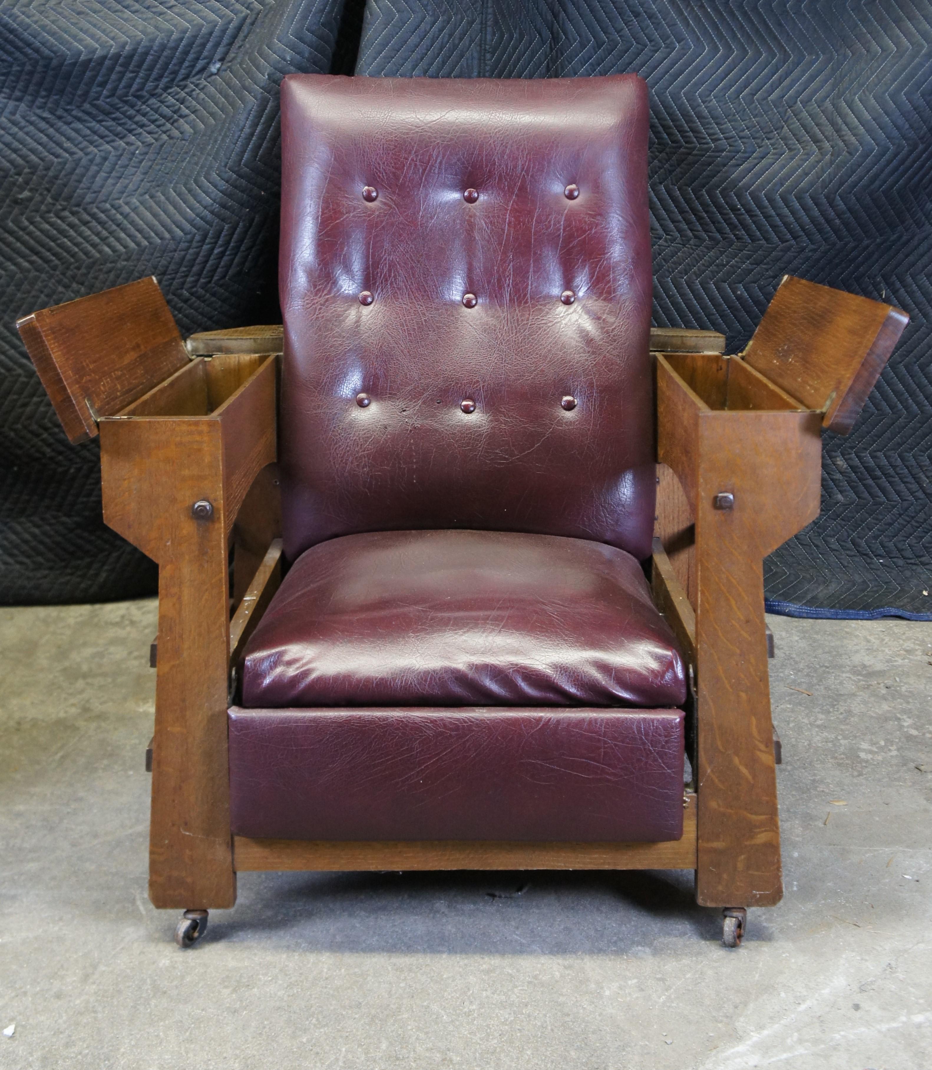 Antique Streit Mission Craftsman Quartersawn Oak Morris Library Lounge Arm Chair In Fair Condition For Sale In Dayton, OH