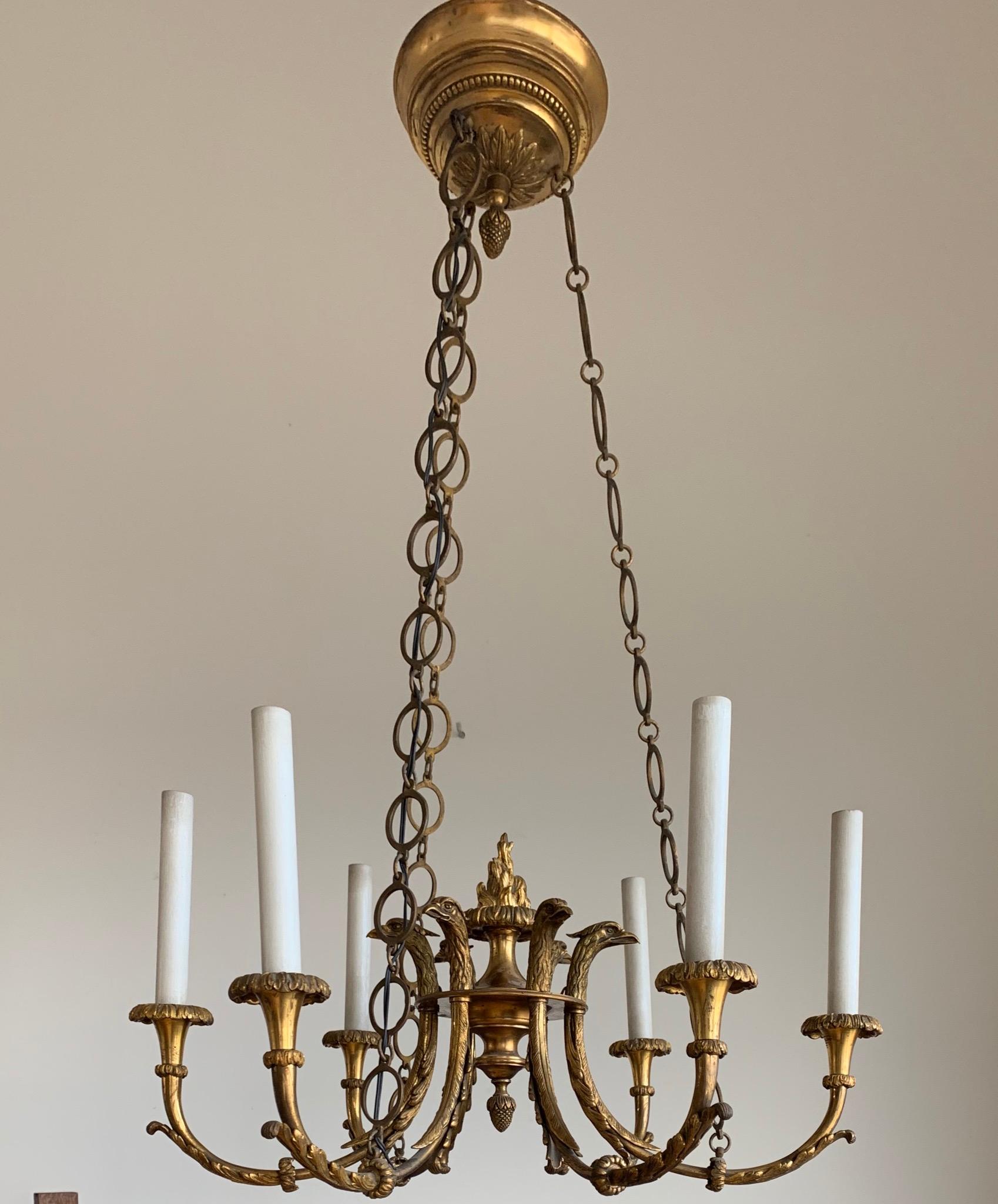 Antique & Striking Empire Revival Gilt Bronze Pendant Light w. Sculptures d'aigle en vente 9