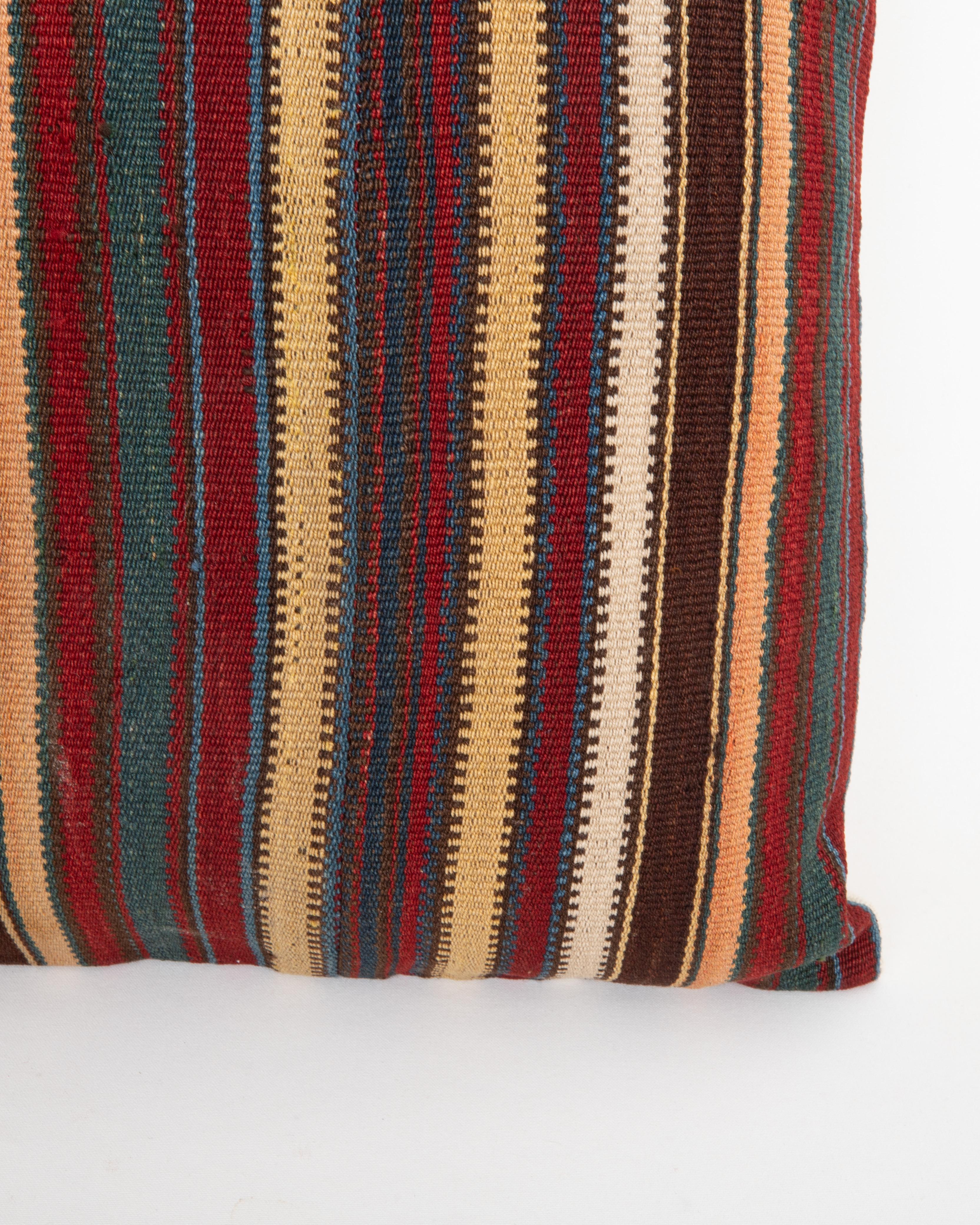 Caucasico Cuscino antico in lana Jajim / kilim a righe, Caucaso in vendita