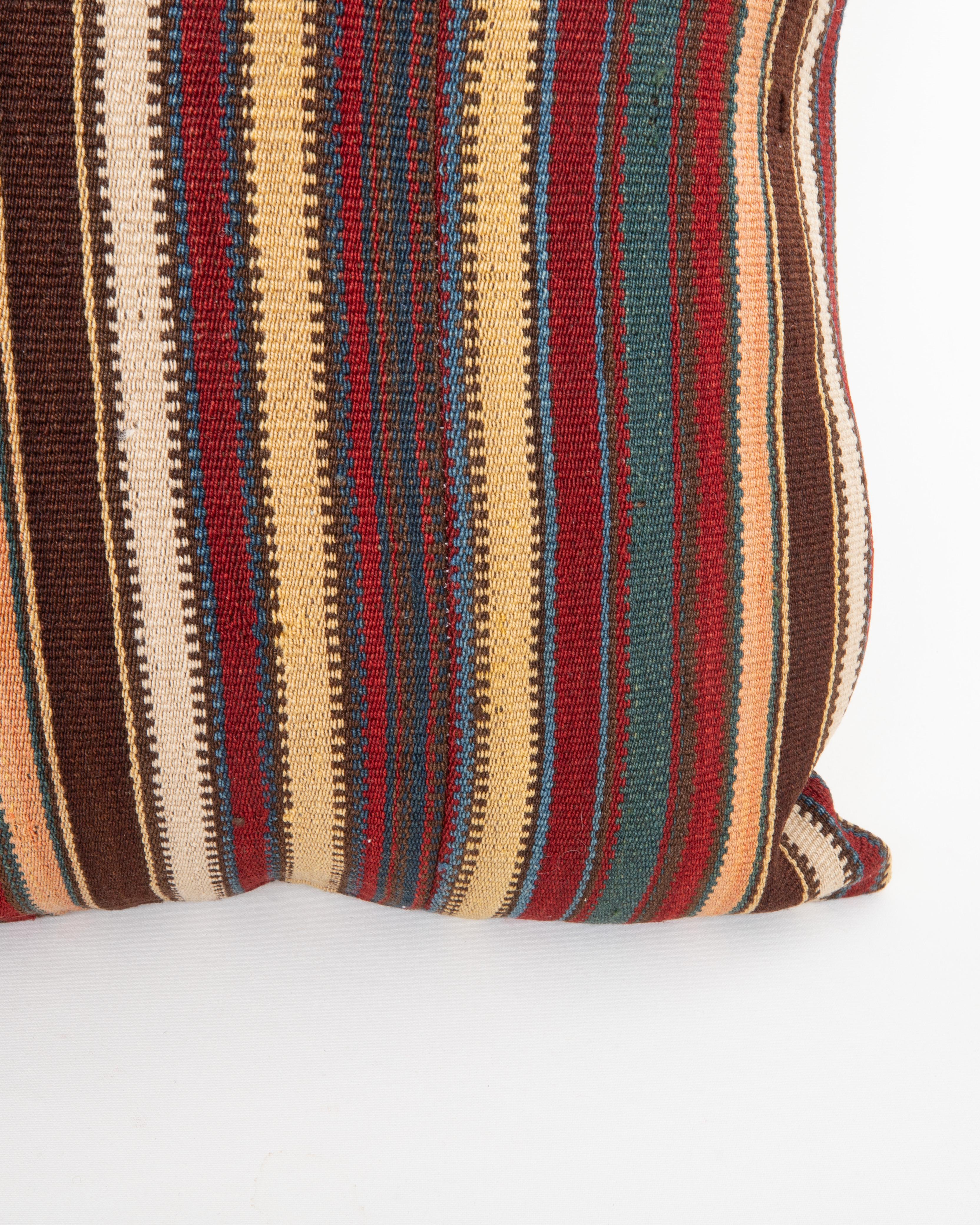 Caucasico Cuscino antico in lana Jajim / kilim a righe, Caucaso in vendita