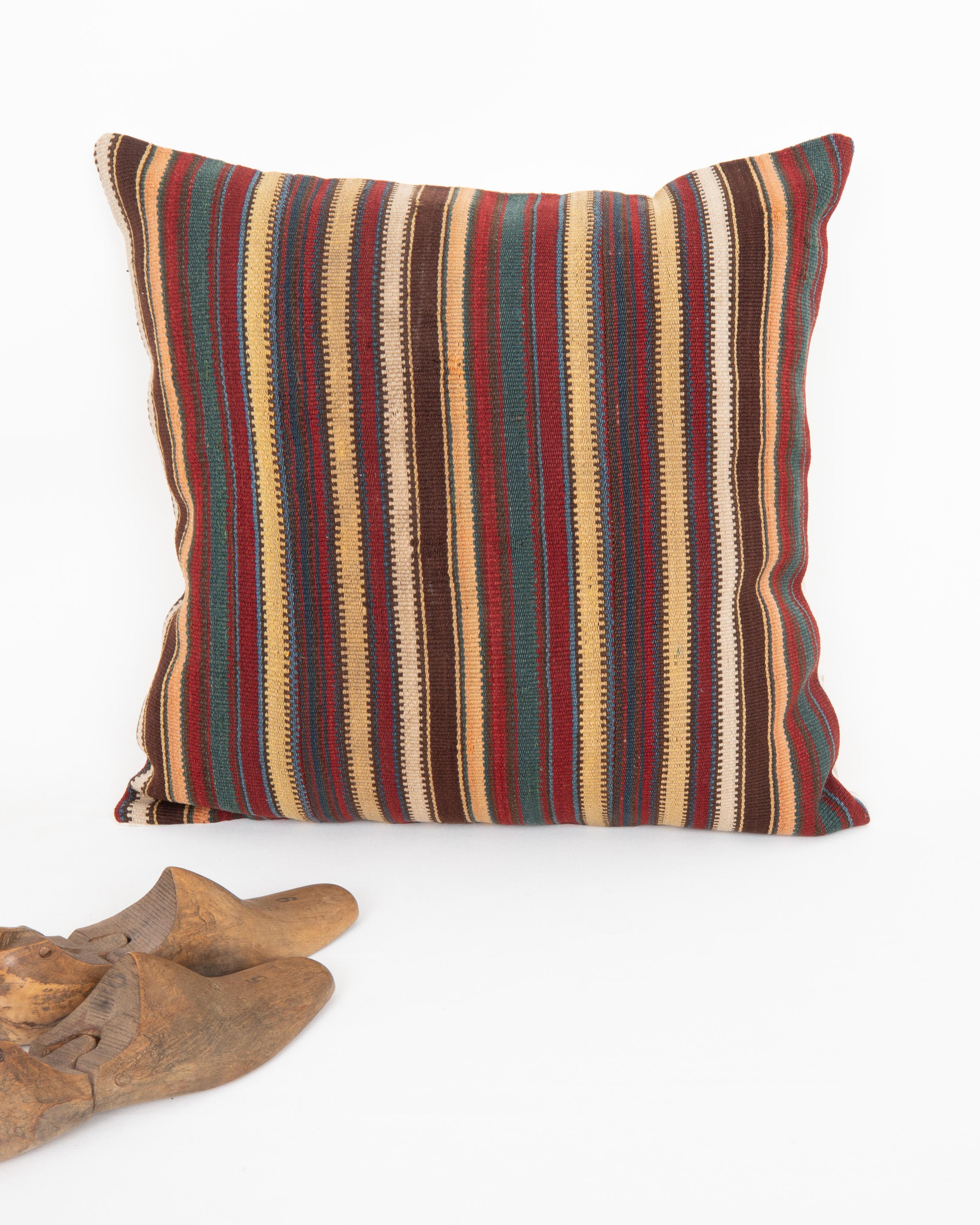 Tissé à la main Coussin ancien en laine rayée Jajim / kilim, Caucase en vente