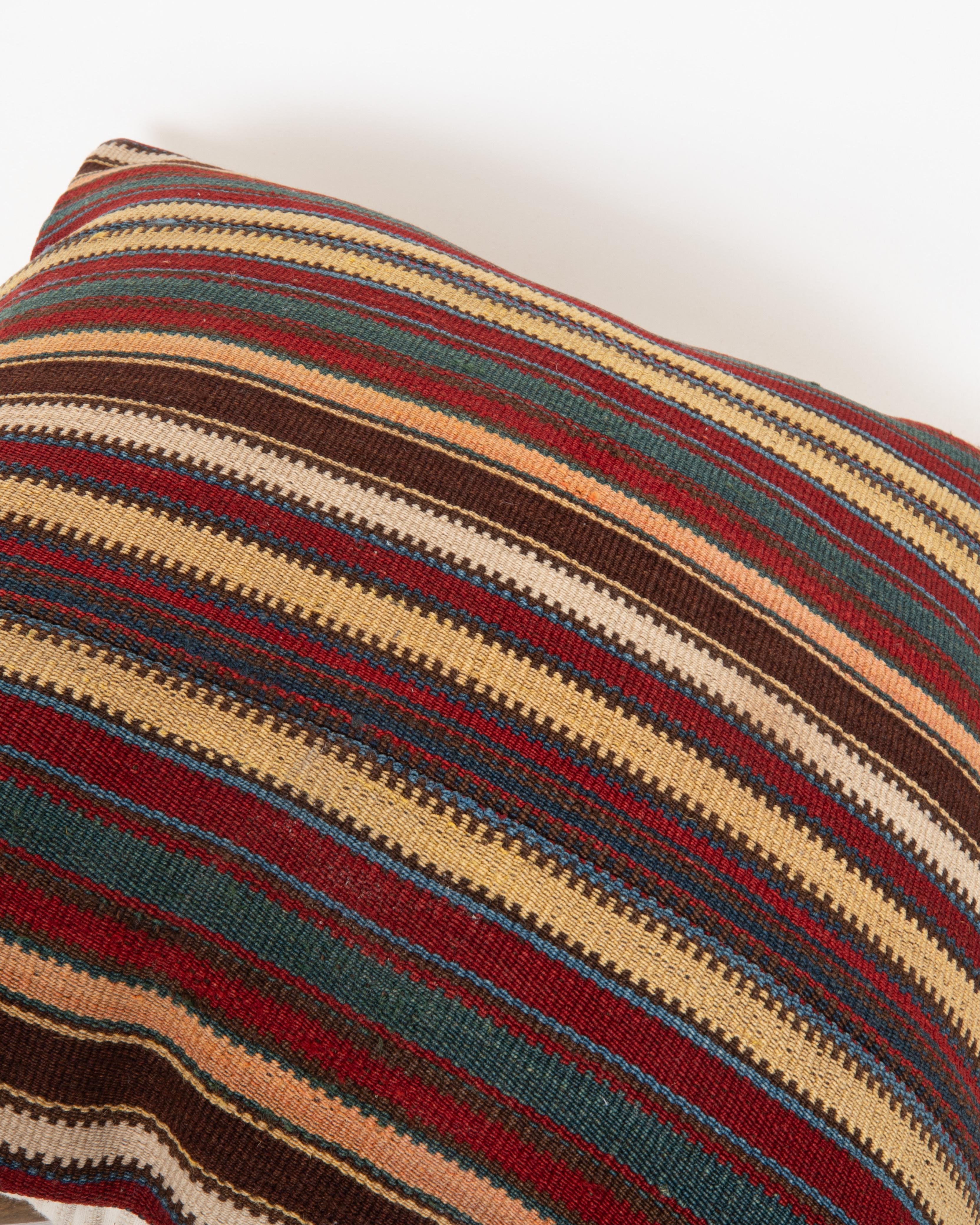 Cuscino antico in lana Jajim / kilim a righe, Caucaso In condizioni discrete in vendita a Istanbul, TR