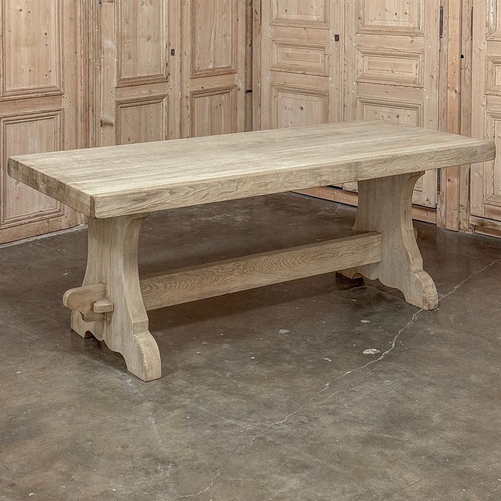 Antique Stripped Oak Rustic European Trestle Table ~ Dining Table en vente 10