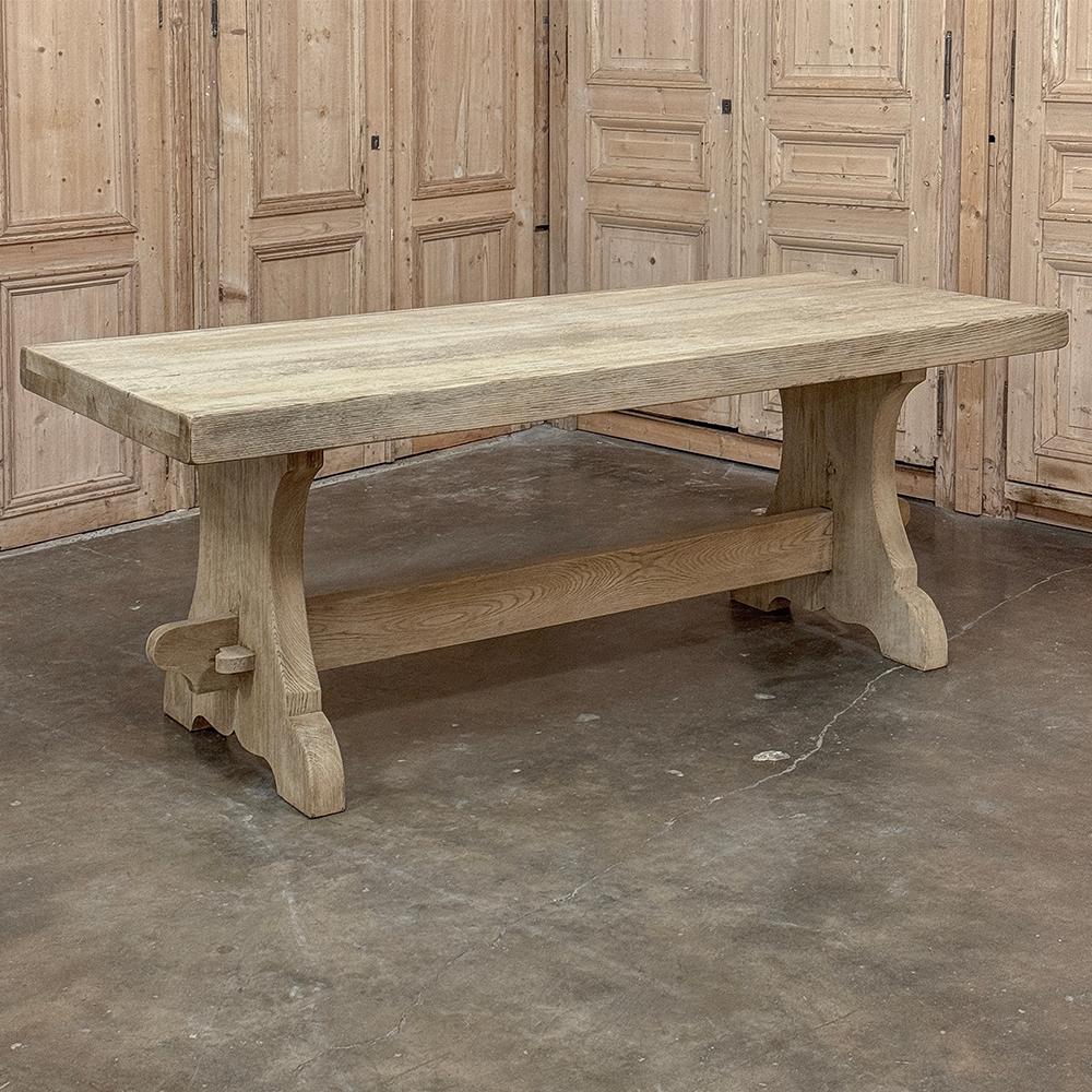 Rustique Antique Stripped Oak Rustic European Trestle Table ~ Dining Table en vente