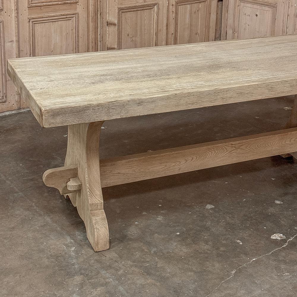 Antique Stripped Oak Rustic European Trestle Table ~ Dining Table en vente 1
