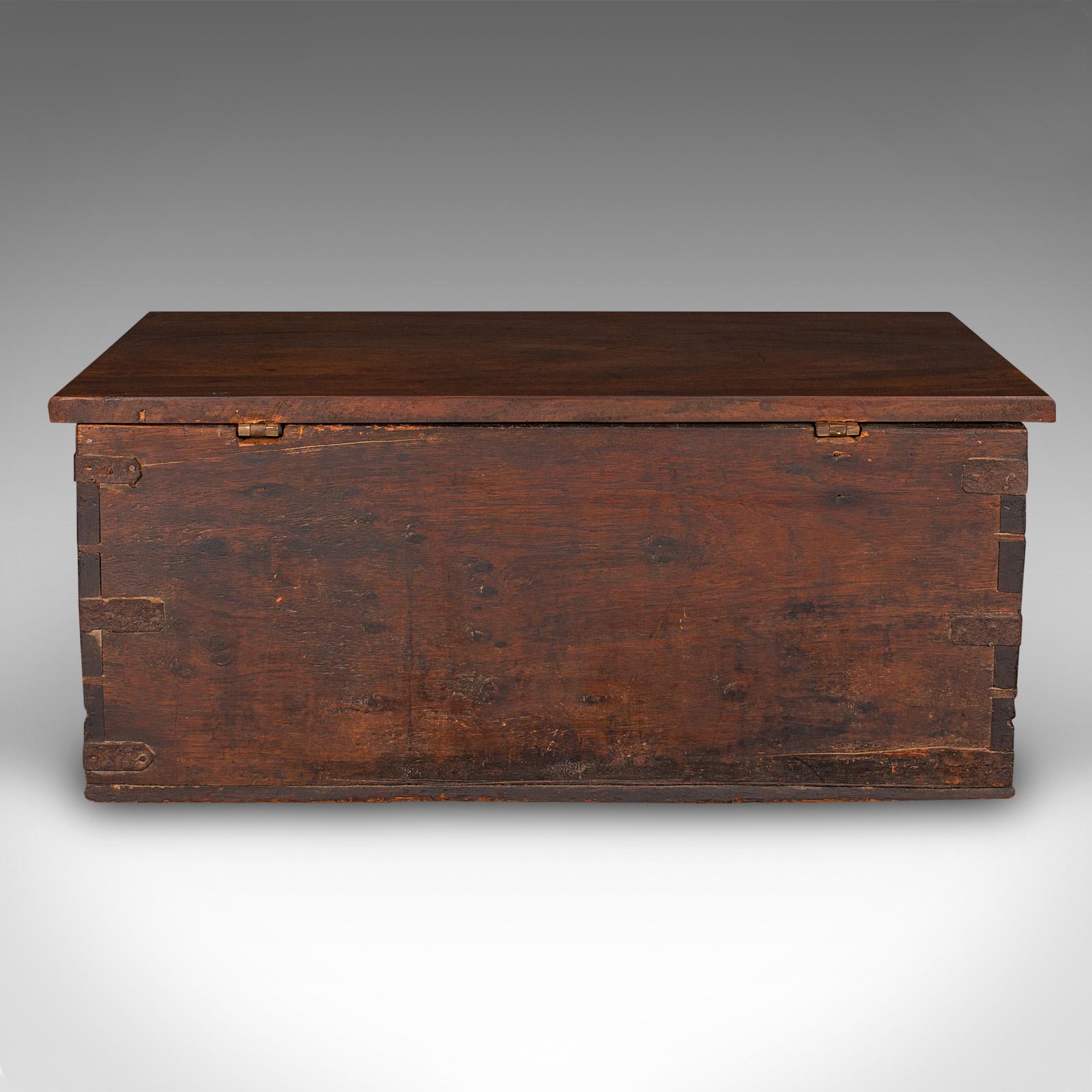 Antiguo Baúl Zanzíbar Tachonado, Africano, Baúl de Carruaje, Victoriano, Circa 1850 en Bueno estado para la venta en Hele, Devon, GB