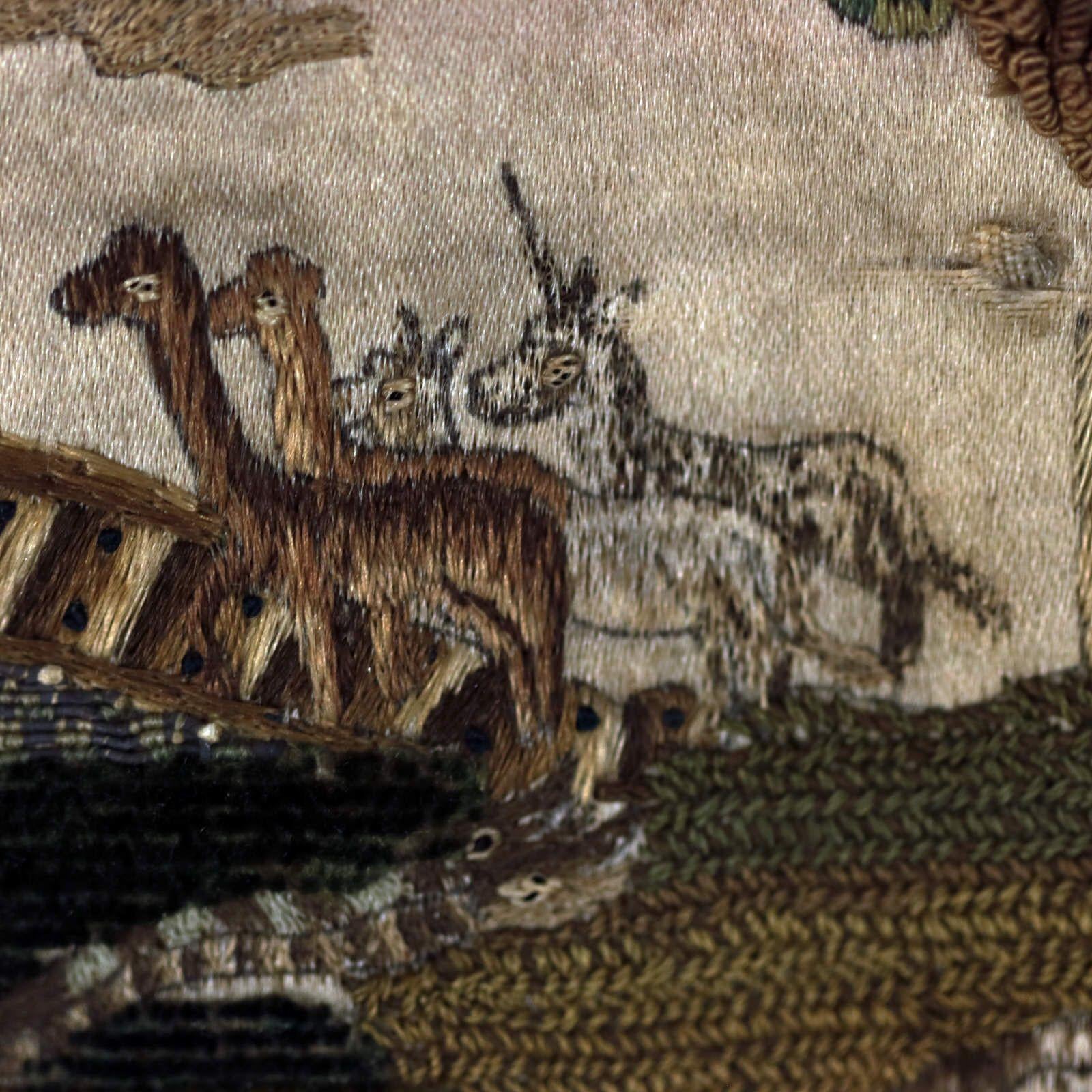 Ancienne broderie ancienne de clous d'œuvre représentant l'Arche de Noé en vente 8