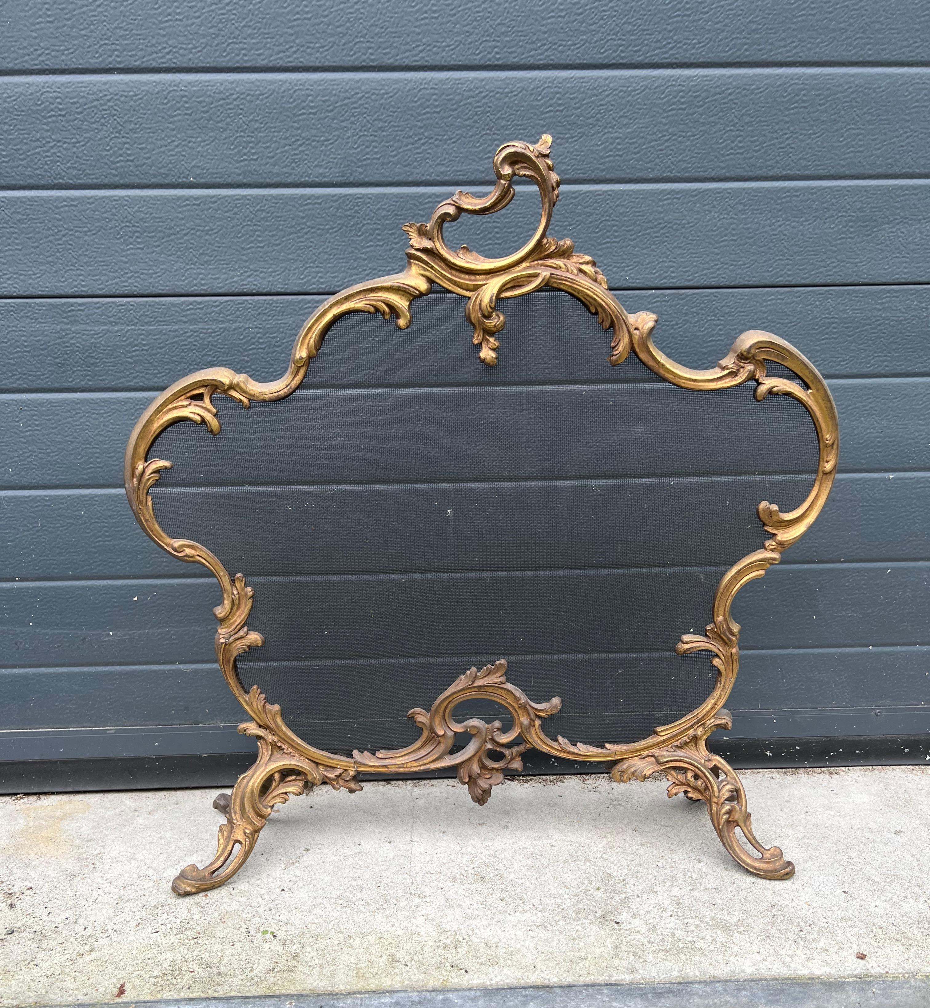 Antique & Stunning 19th Century Gilt Bronze Firescreen with Mint Wire Mesh 1880s For Sale 8