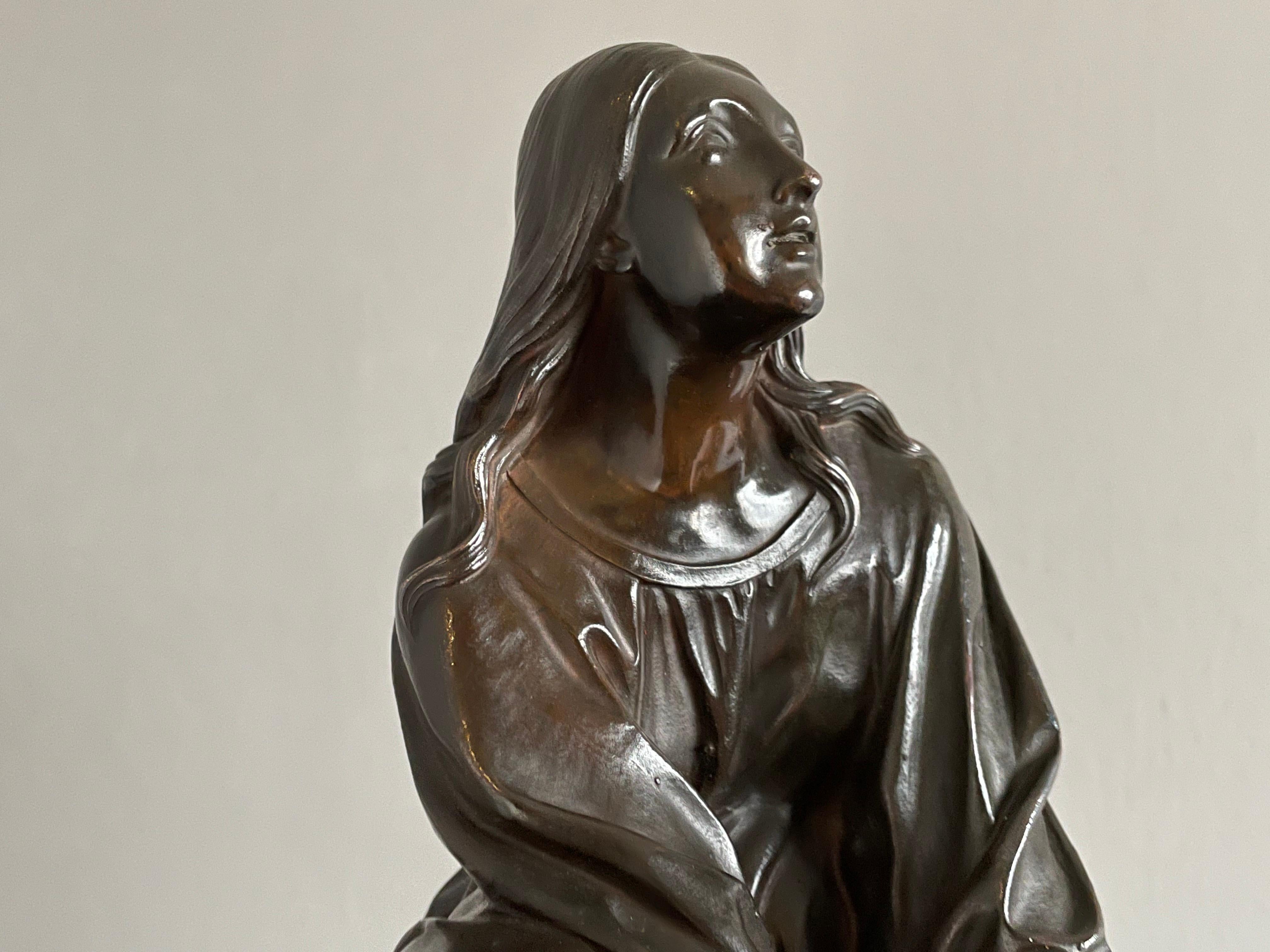Antique & Stunning Bronze Kneeling Angel Sculpture Marked 1841 by T. Gechter For Sale 4