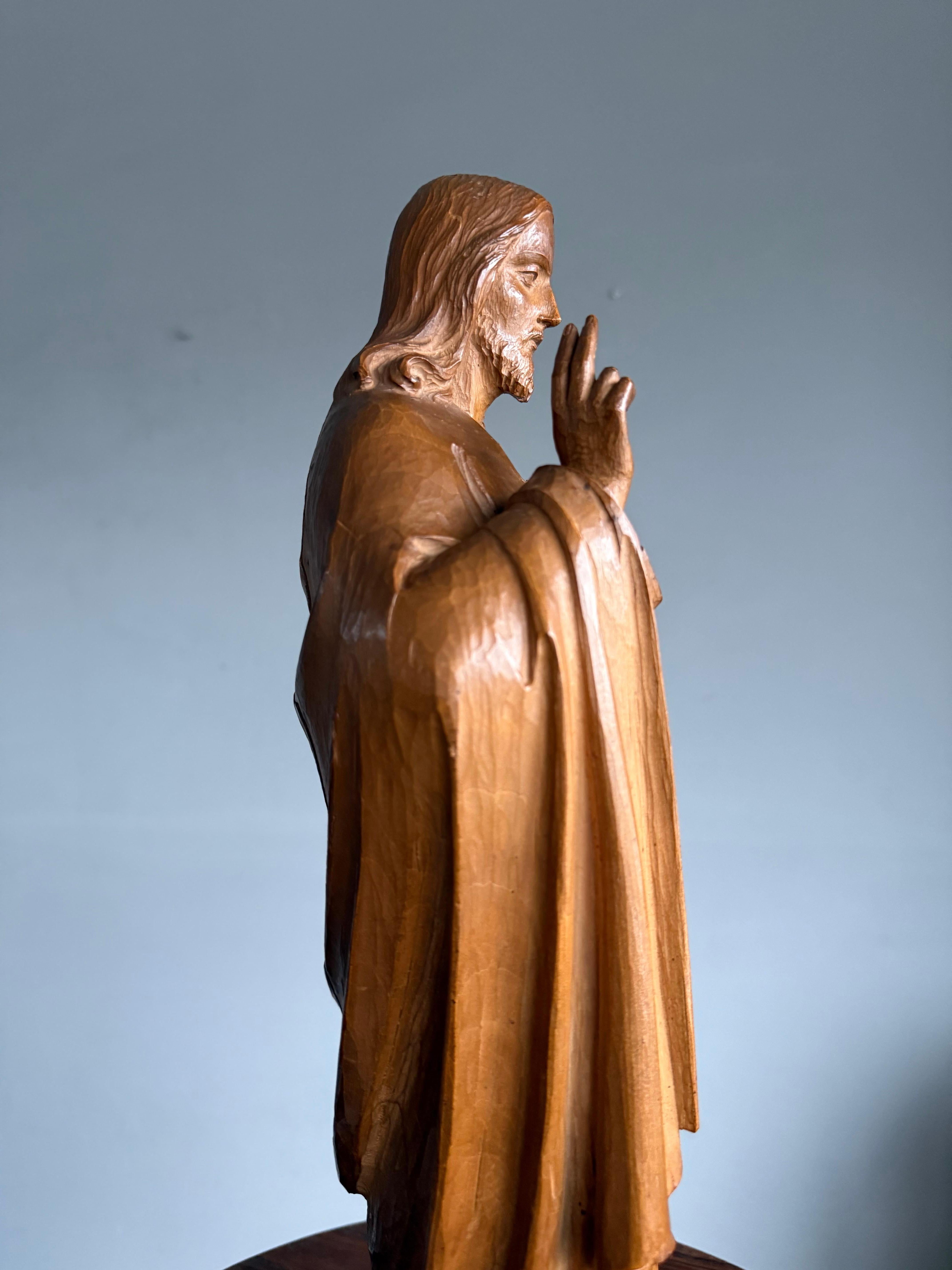 Antike und atemberaubende, handgeschnitzte Skulptur des heiligen Herzens Christi aus Holz von Geldorp im Angebot 7